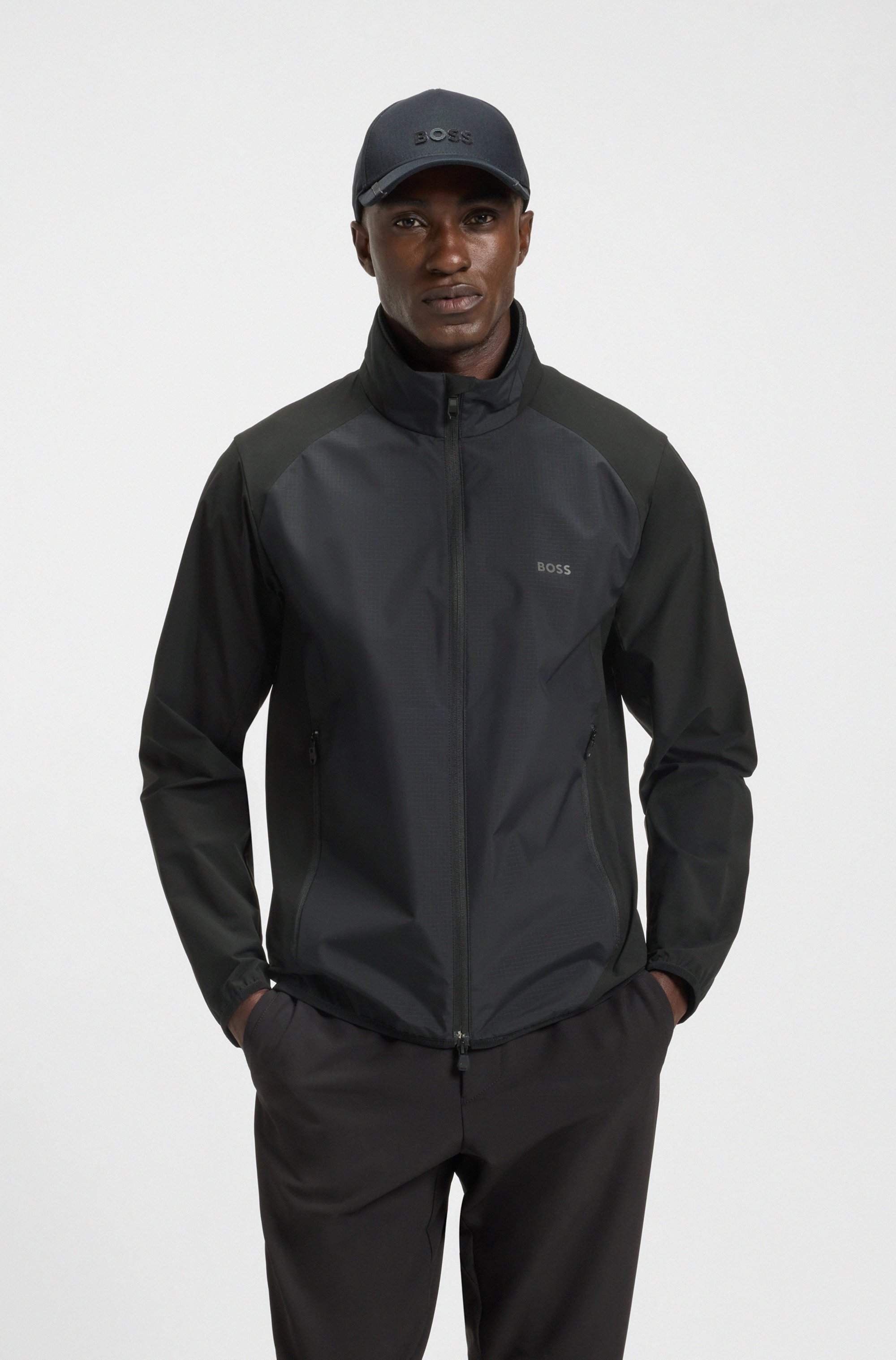 Water-repellent jacket in super-stretch poplin