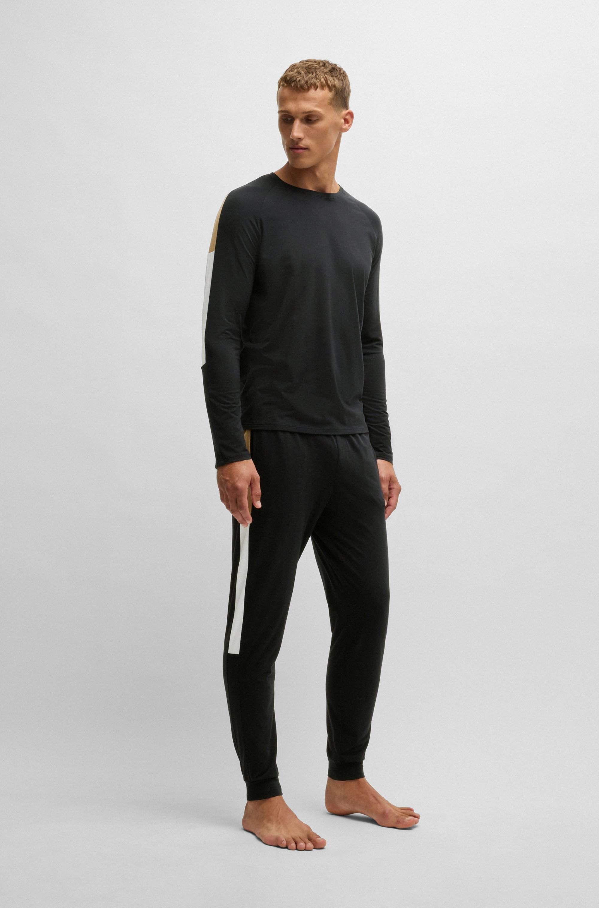 Cotton-blend pyjamas with contrast inserts