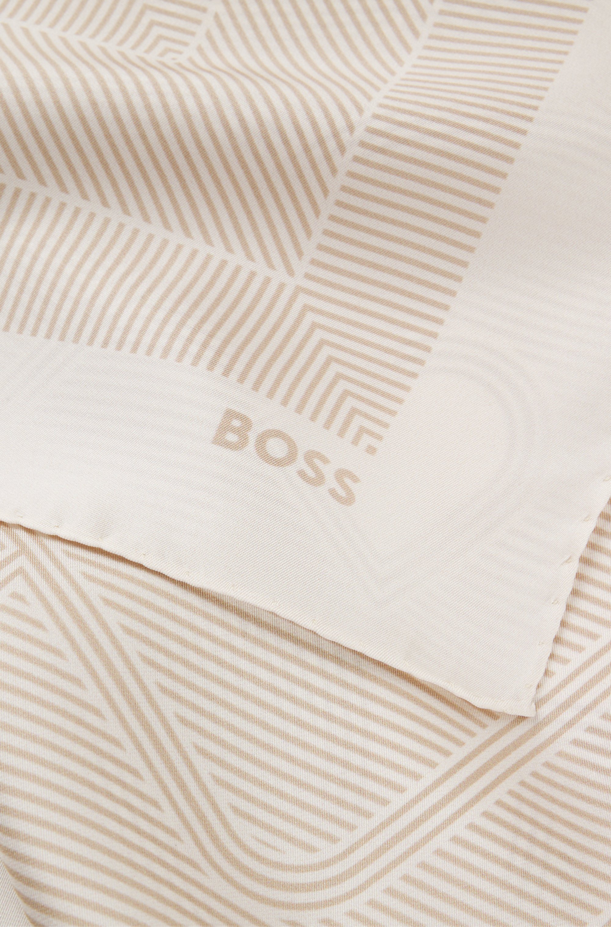 Italian-made scarf in printed silk twill