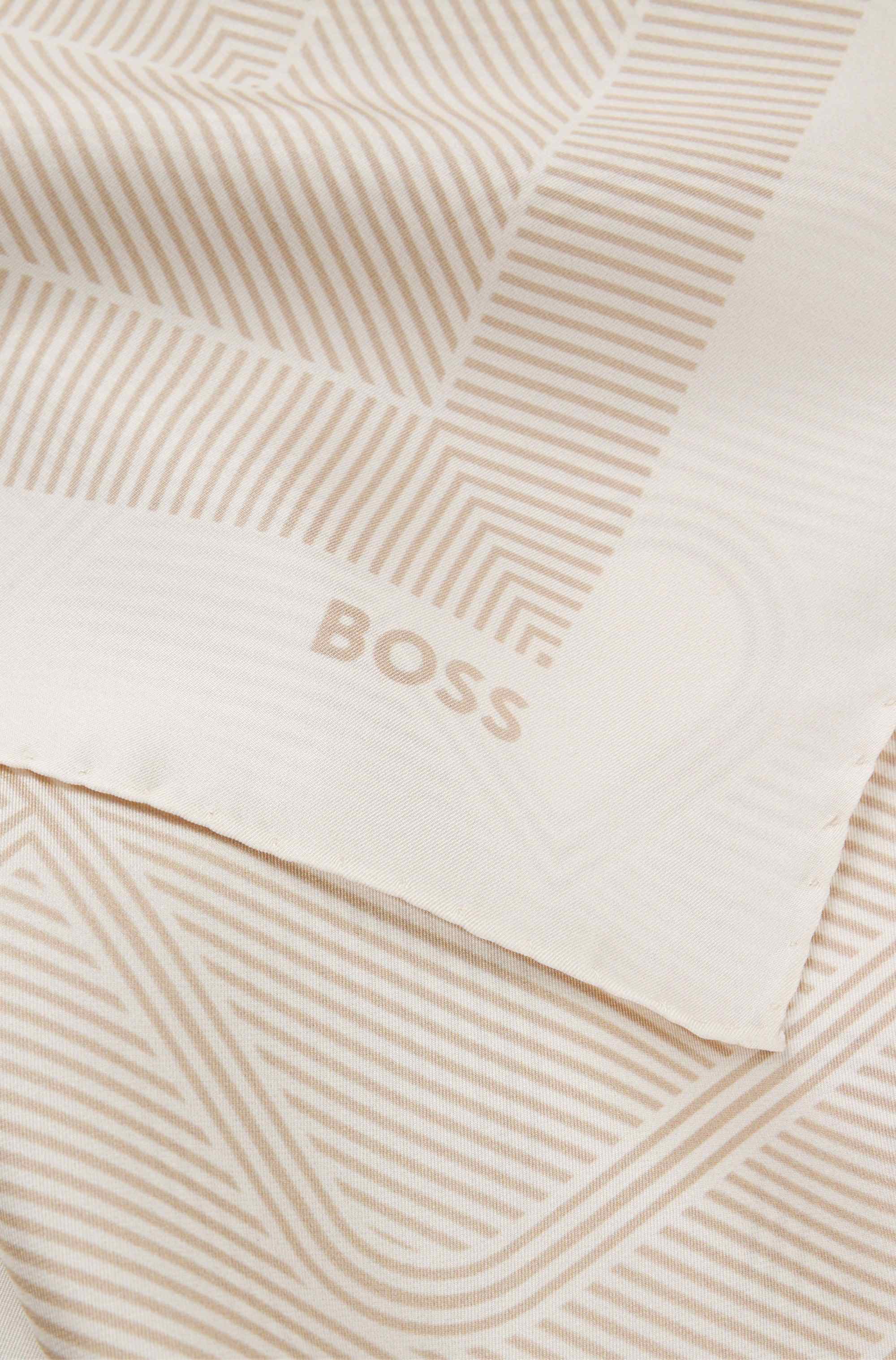 Italian-made scarf in printed silk twill