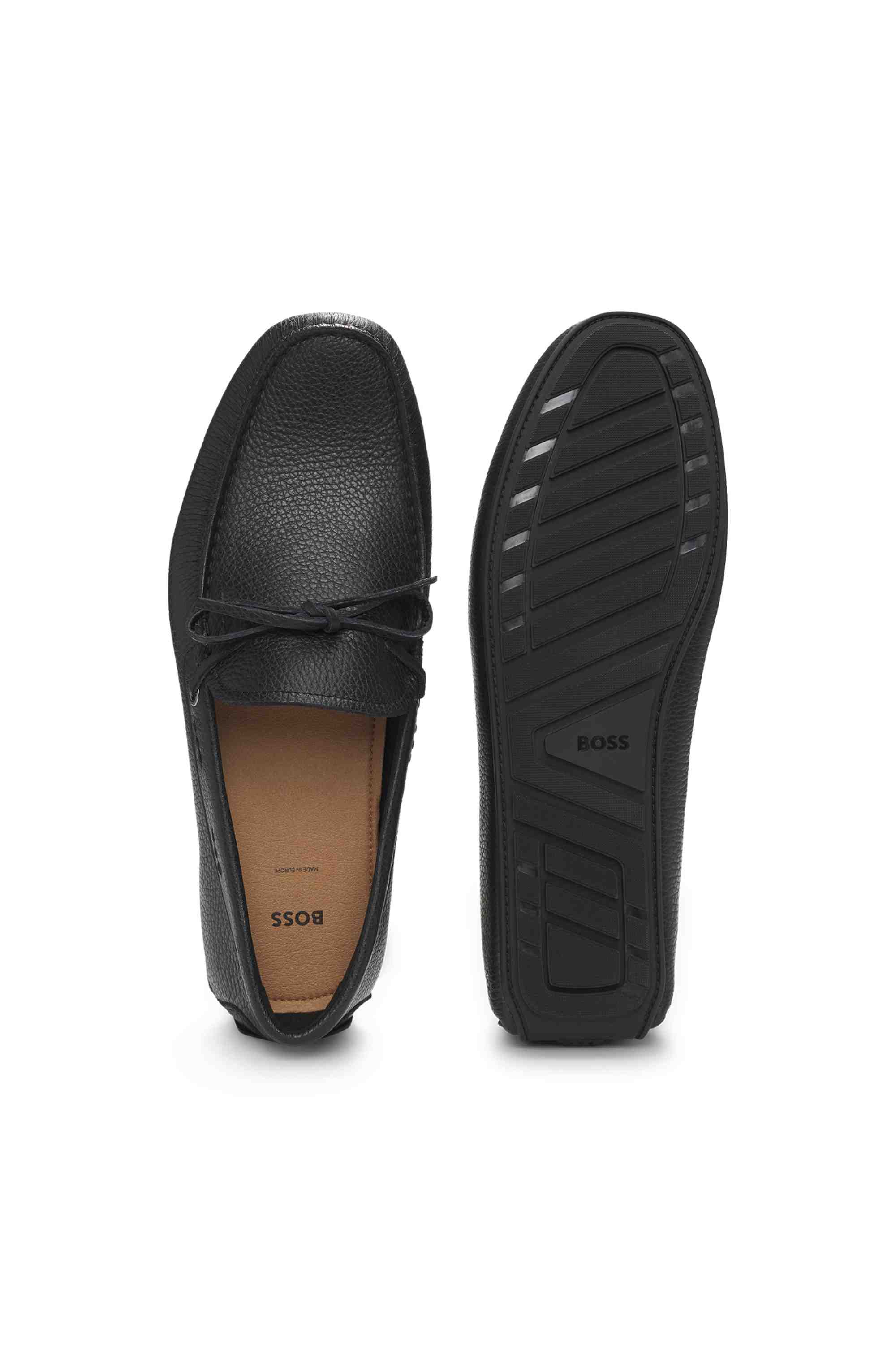 Grained-leather moccasins with driver sole