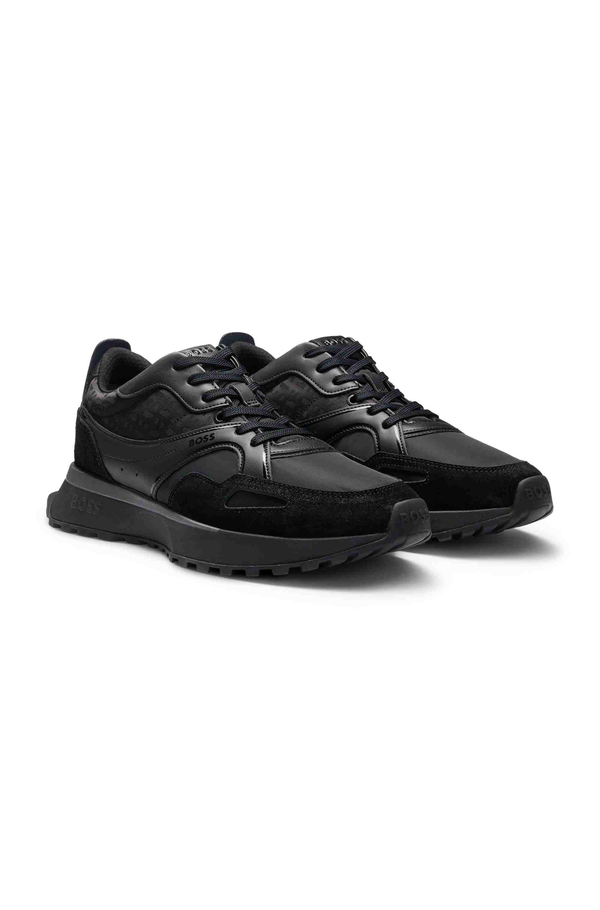 Mixed-material trainers with mesh and leather