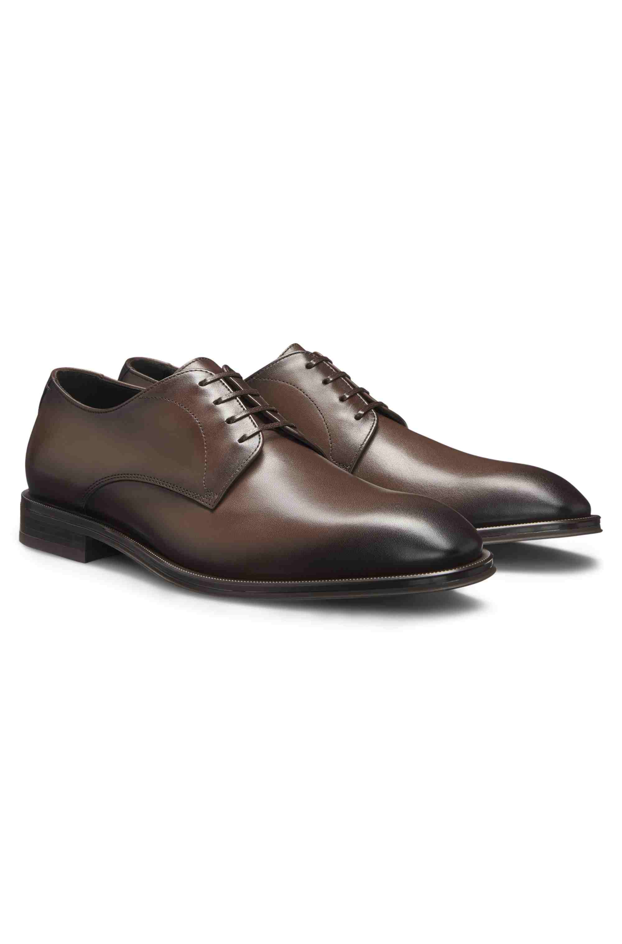 Italian-made Derby shoes in leather