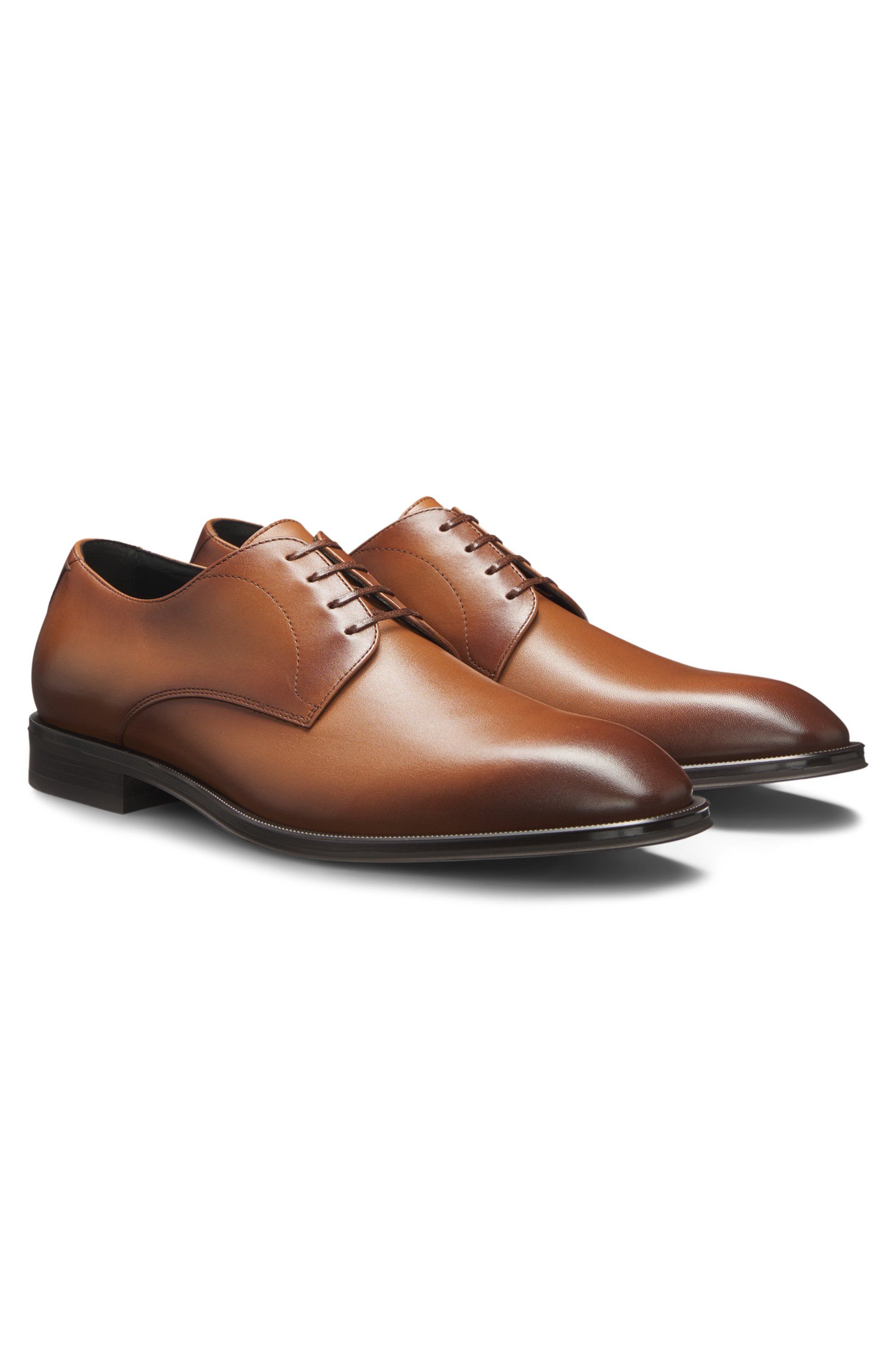 Italian-made Derby shoes in leather