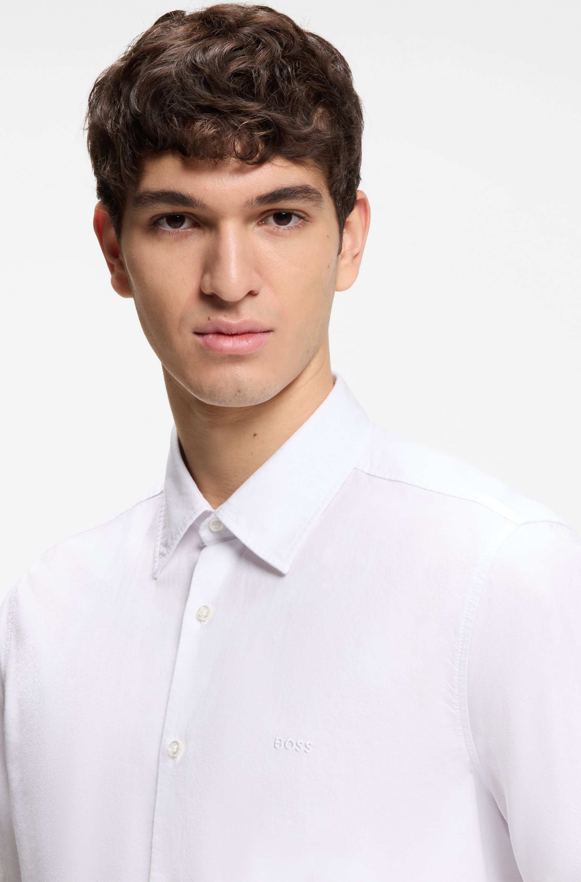 Regular-fit shirt in soft-washed Oxford cotton