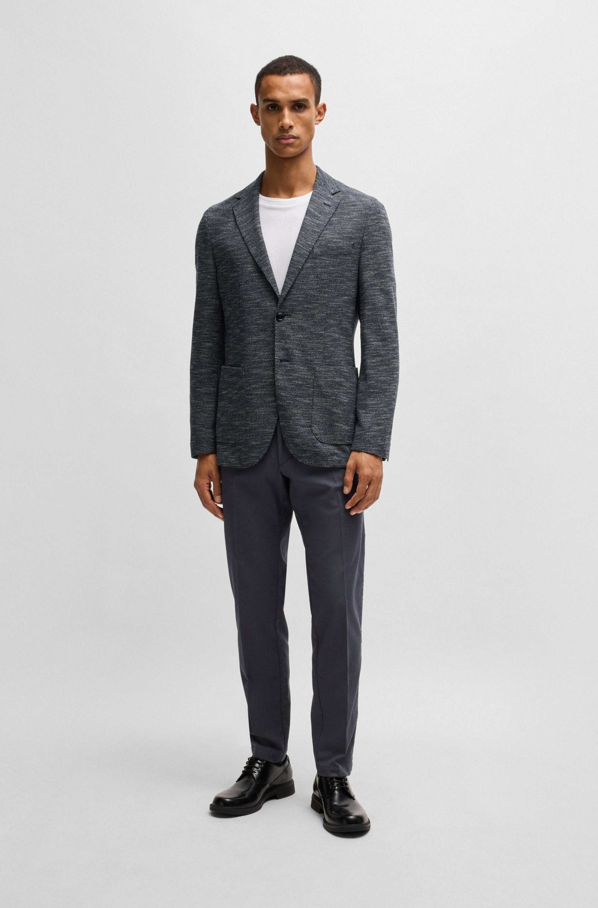 Regular-fit jacket in micro-patterned stretch fabric