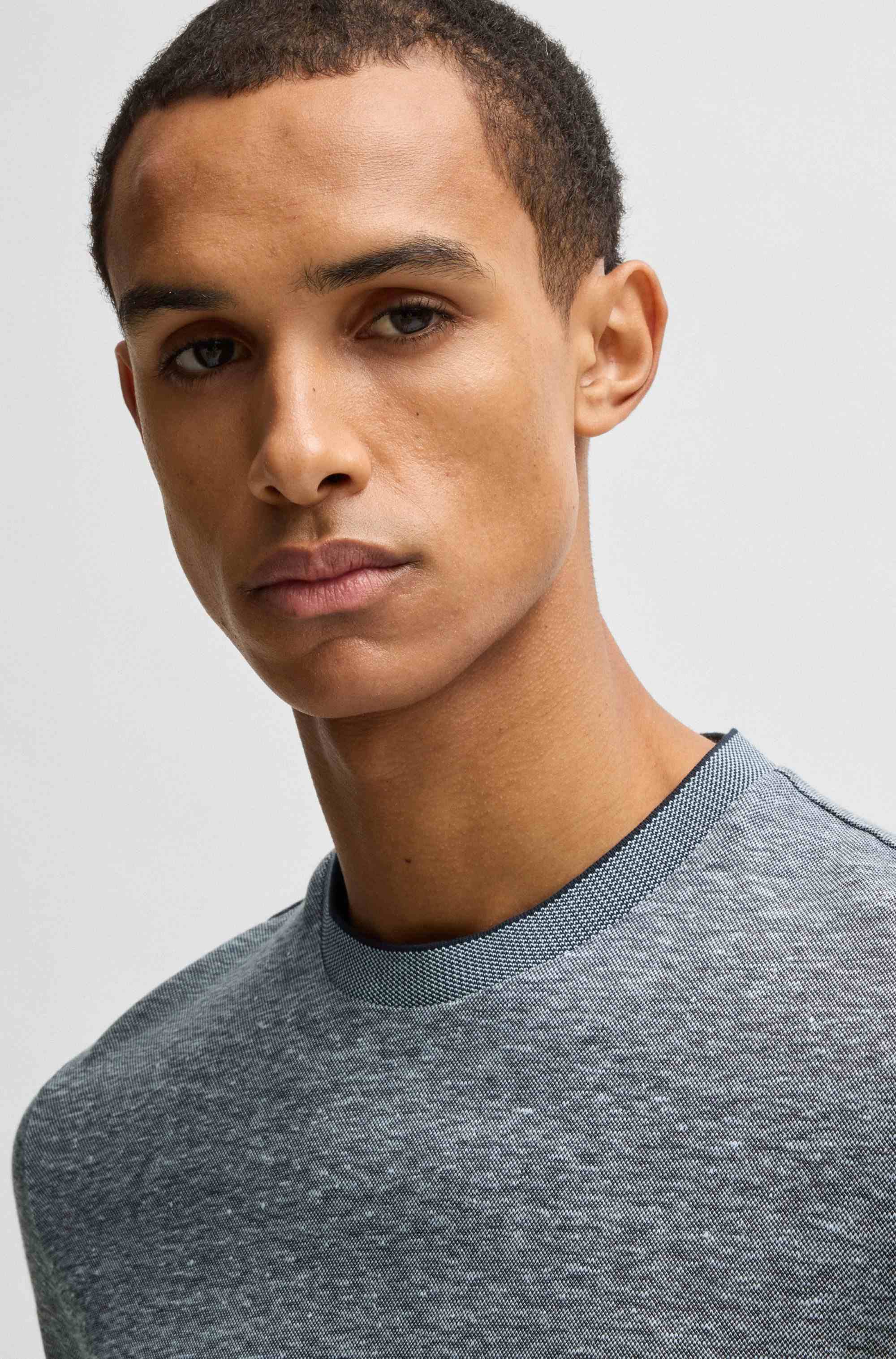 Regular-fit T-shirt in cotton and linen