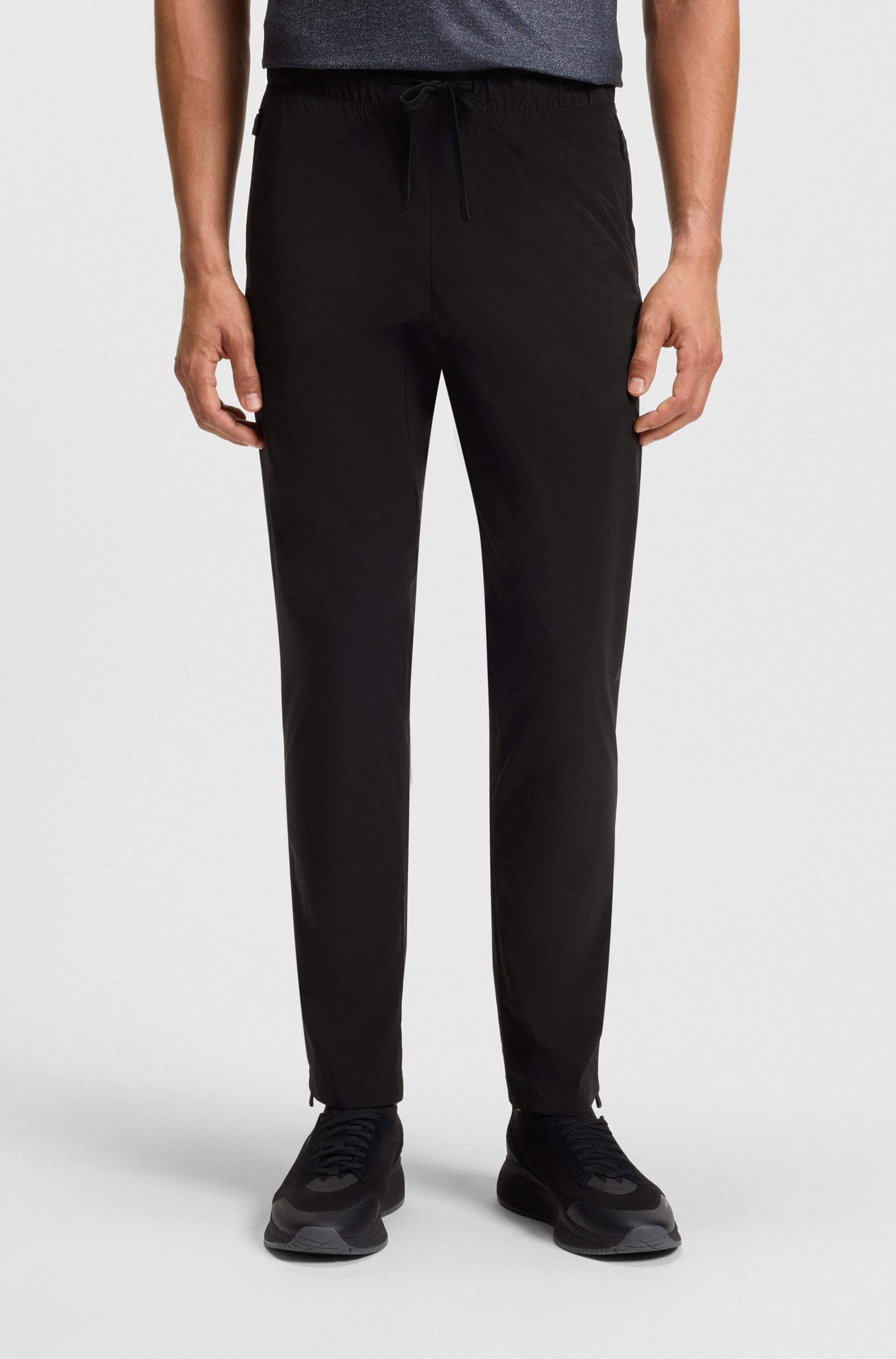 Active trousers with four-way stretch