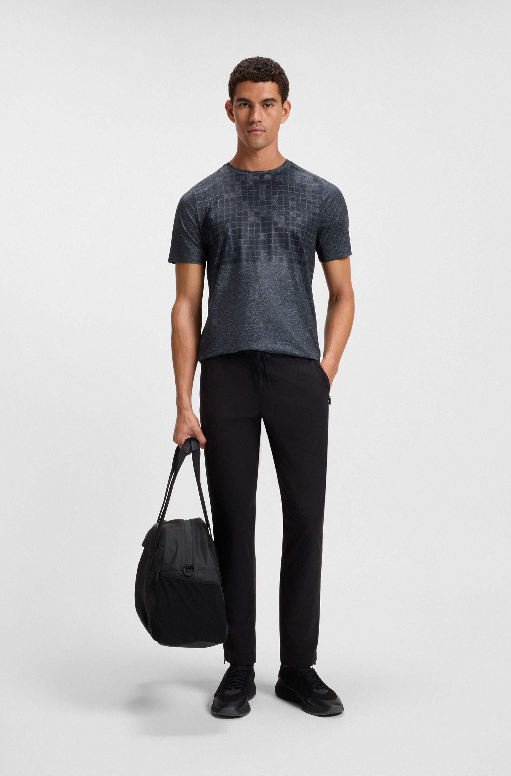 Active trousers with four-way stretch