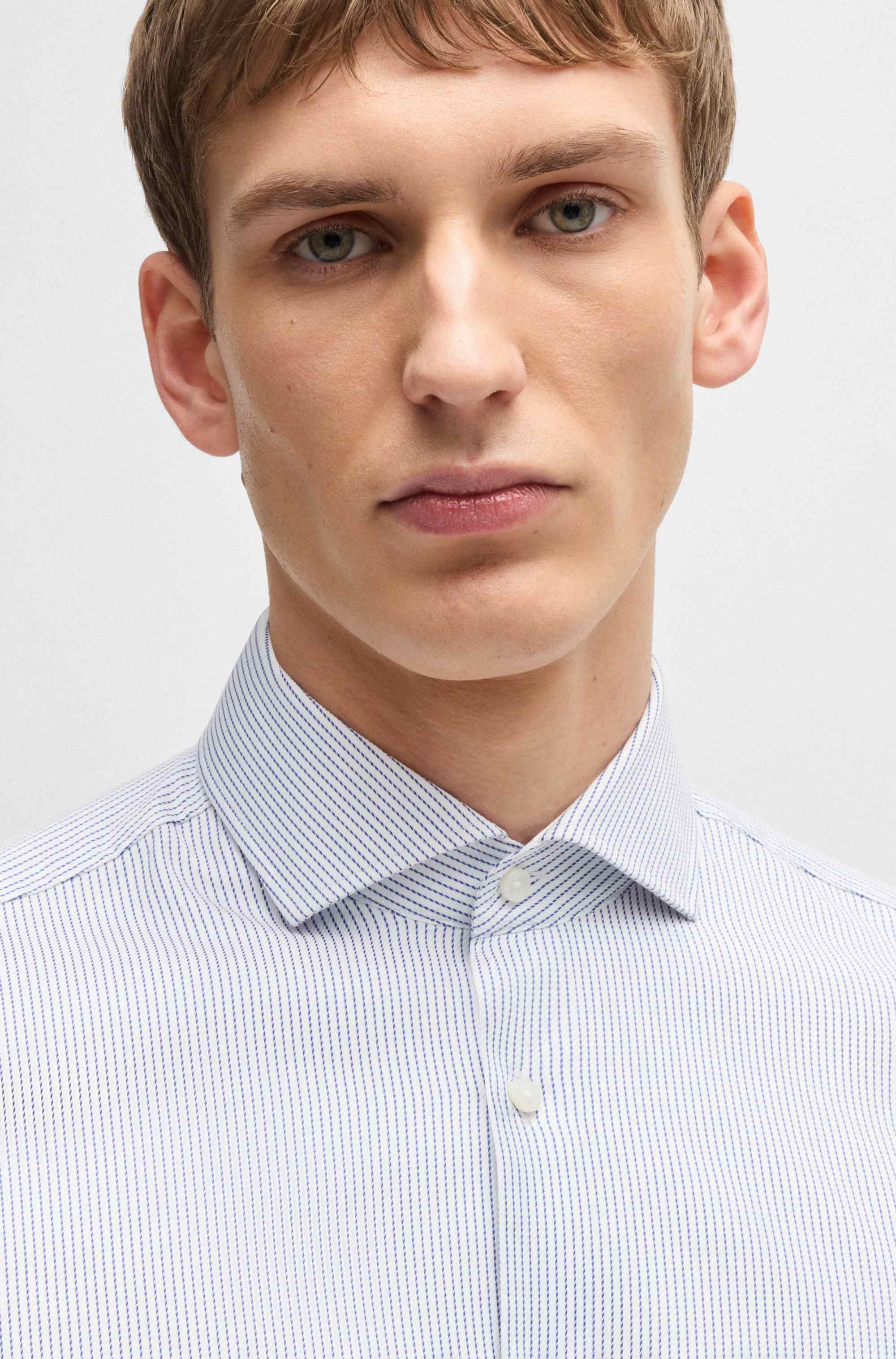 Slim-fit shirt in easy-iron striped cotton