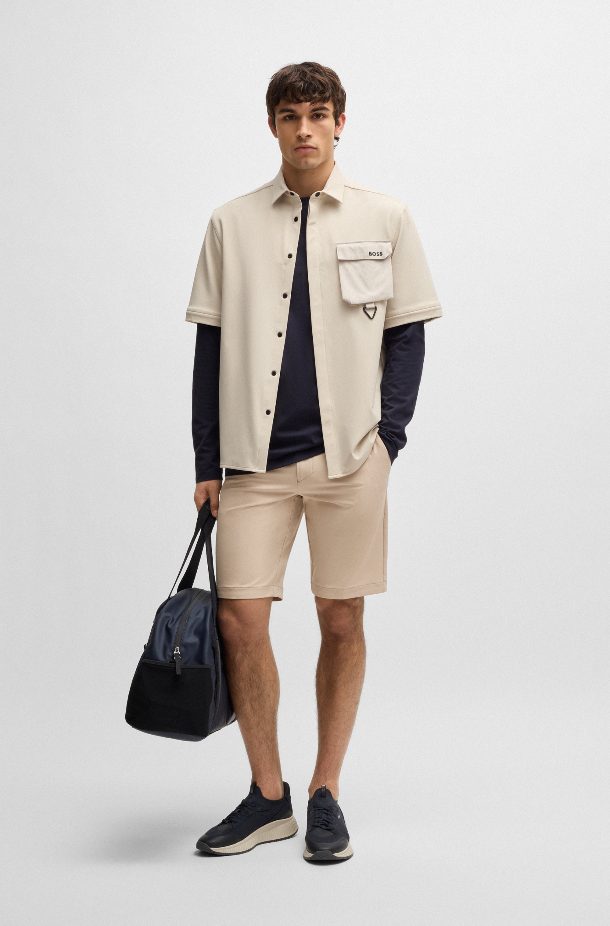 Slim-fit shorts in water-repellent stretch fabric