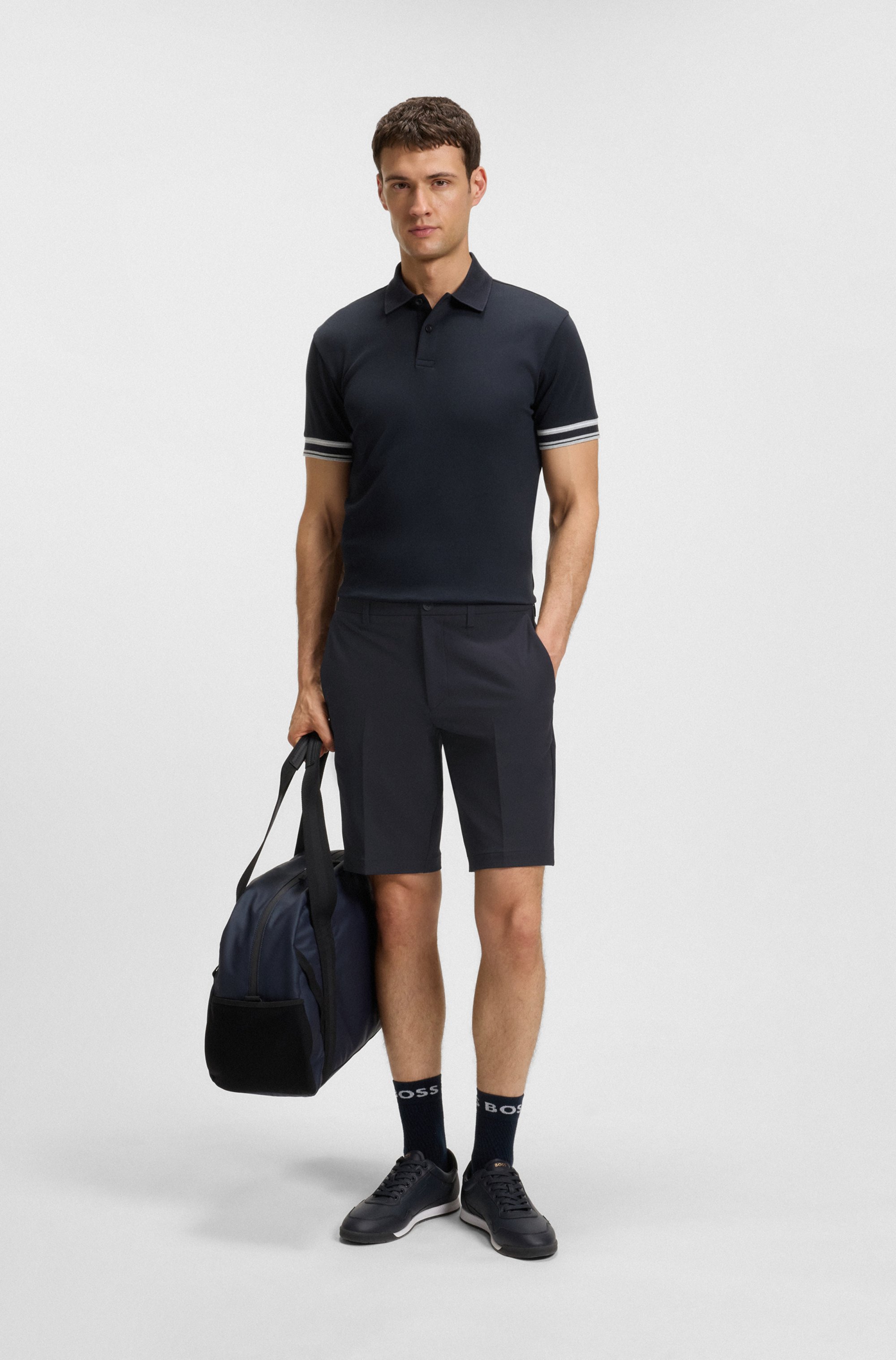 Slim-fit shorts in water-repellent stretch fabric
