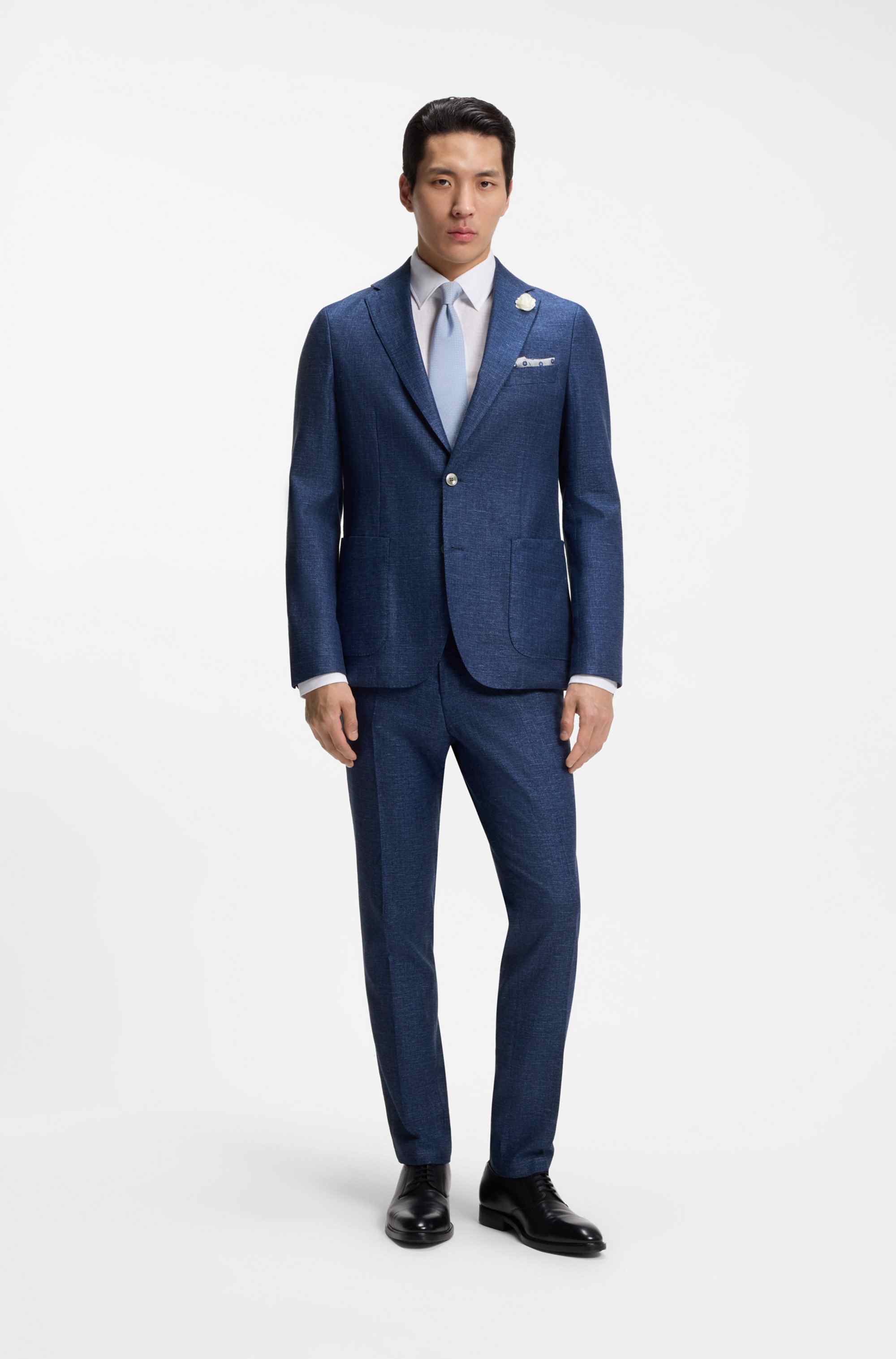 Slim-fit blazer in micro-patterned fabric