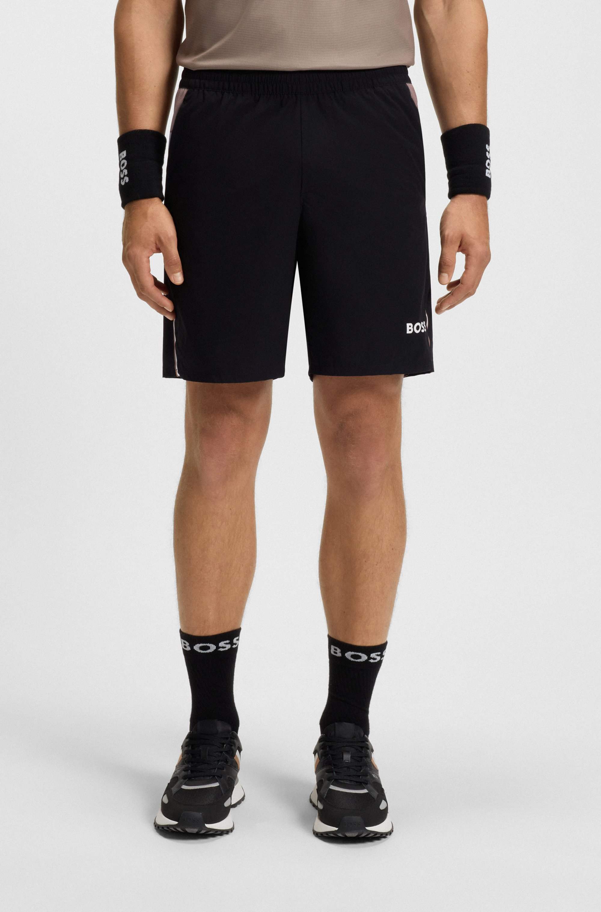 Active tennis shorts in stretch fabric with moisture management