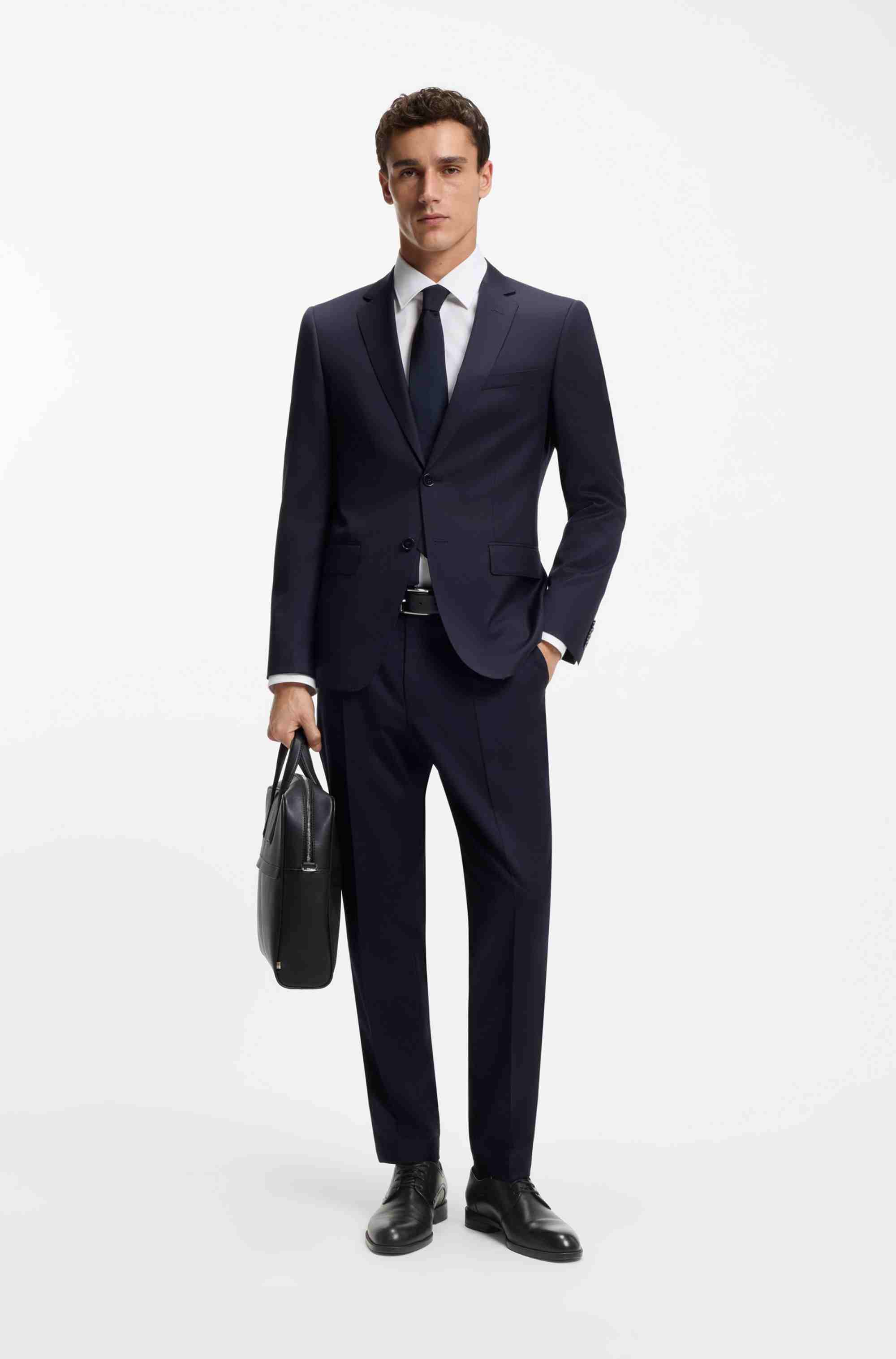 Derby shoes in leather