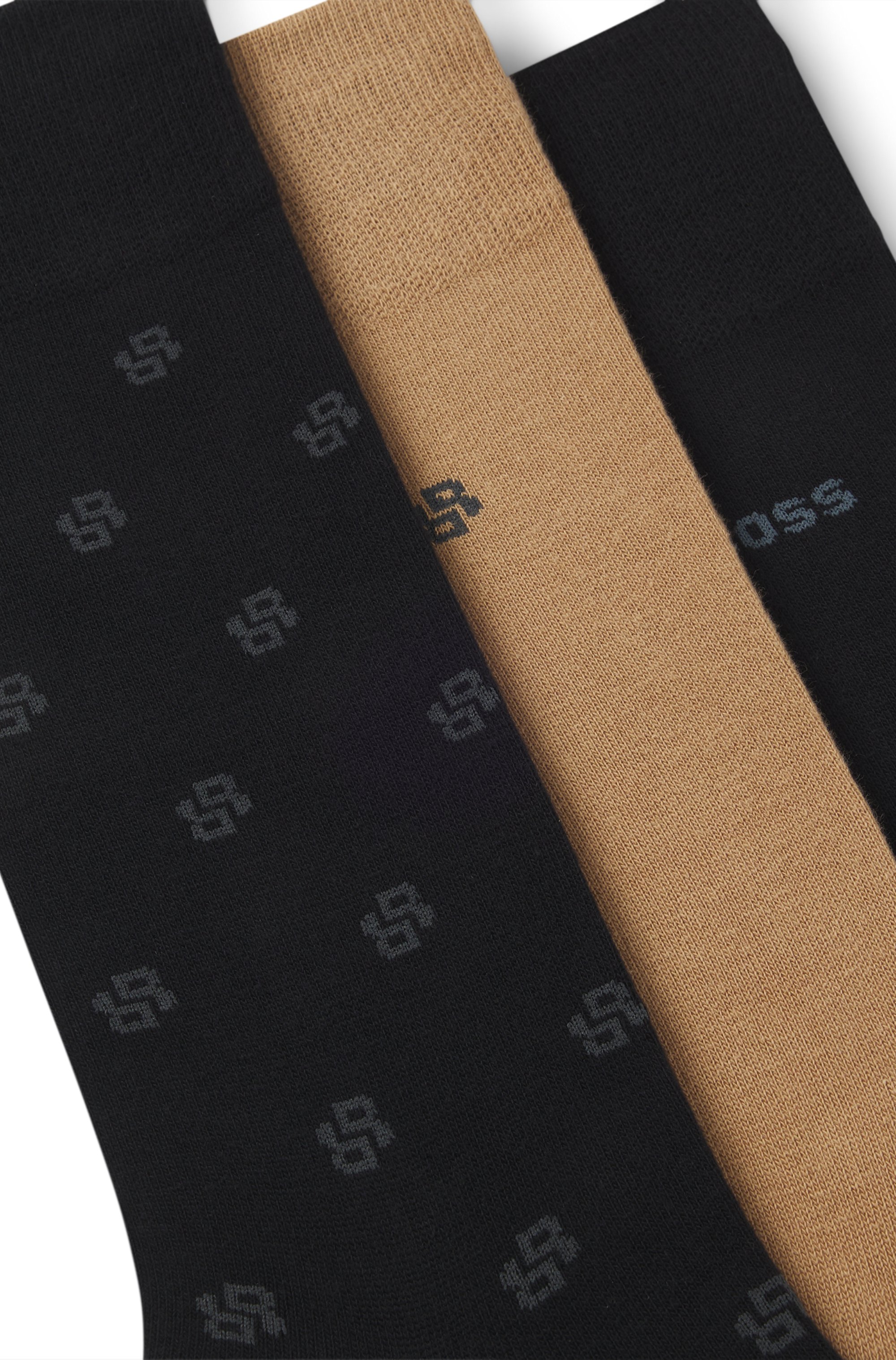 Three-pack of regular-length socks in a cotton blend