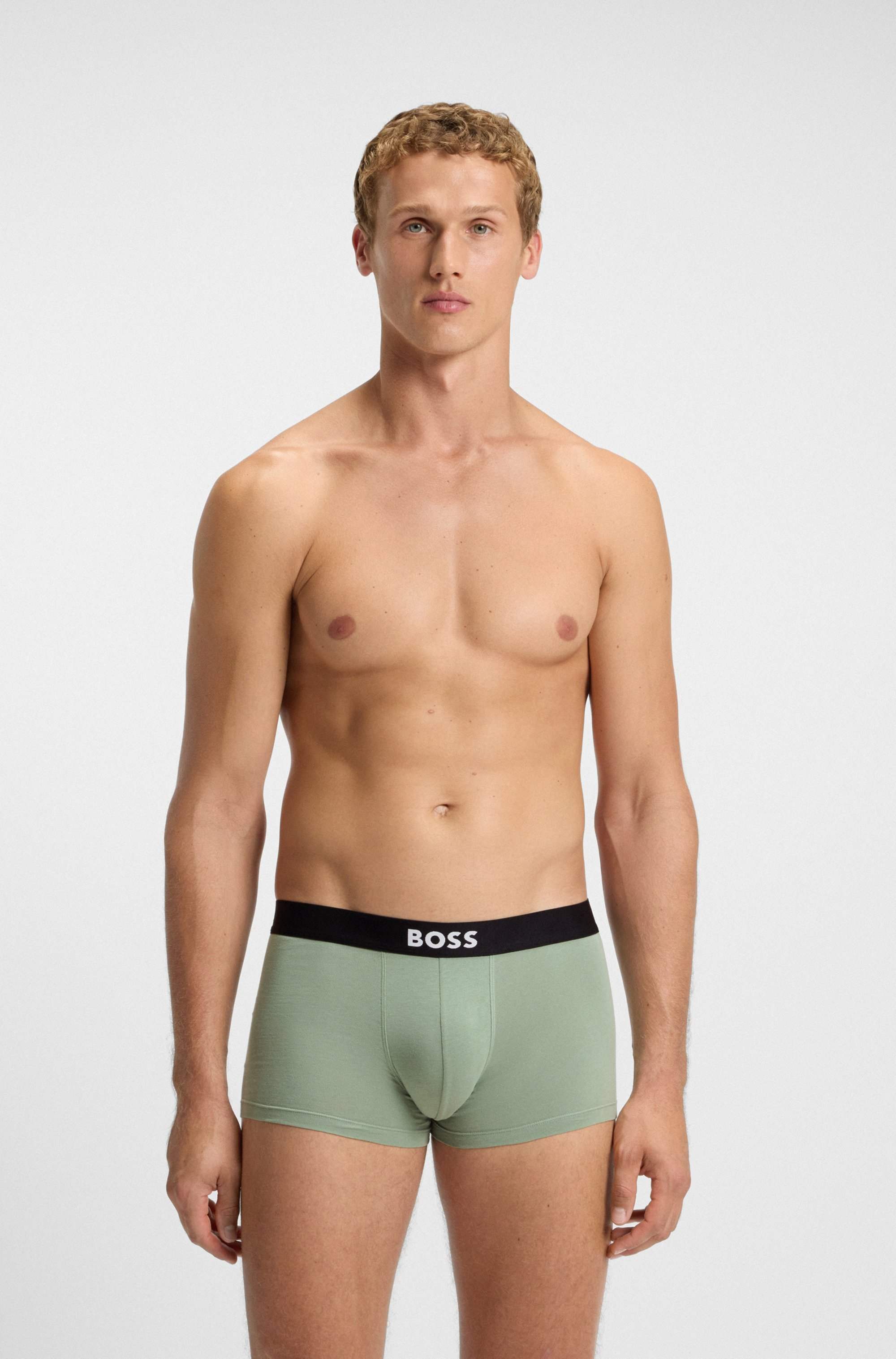 Three-pack of trunks in stretch cotton