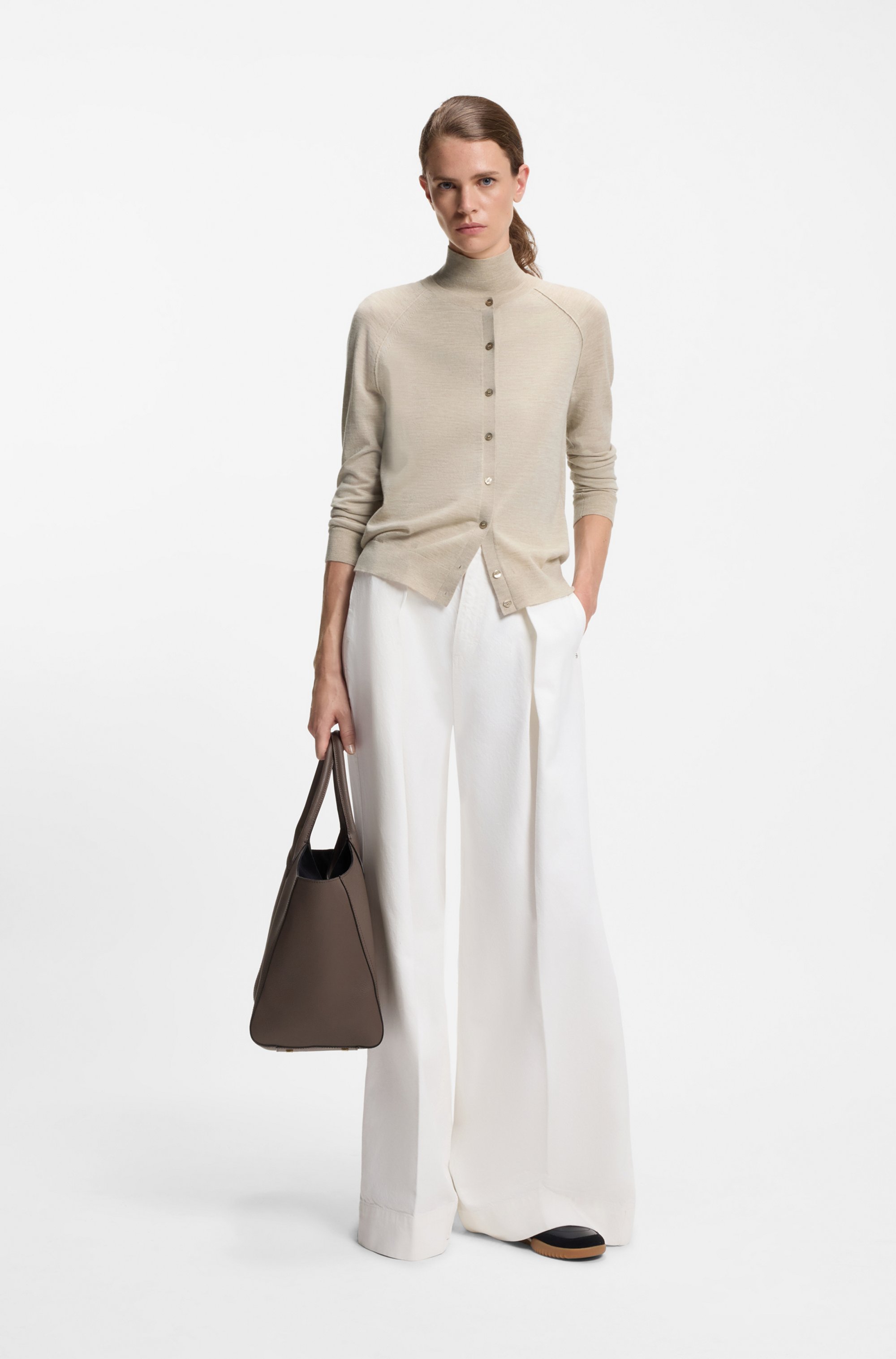 Button-up cardigan in extra-fine merino wool