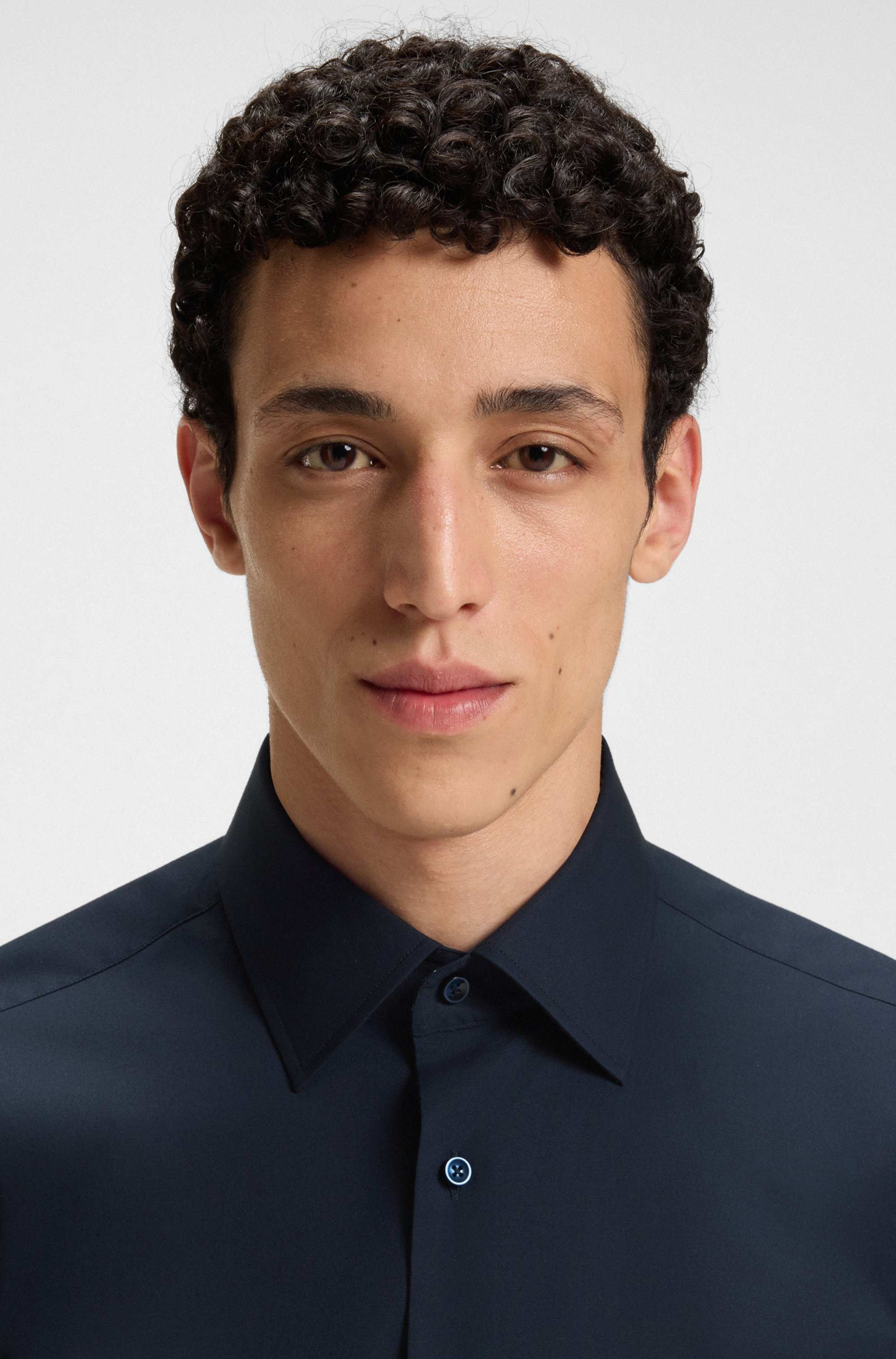 Regular-fit shirt in easy-iron stretch-cotton poplin