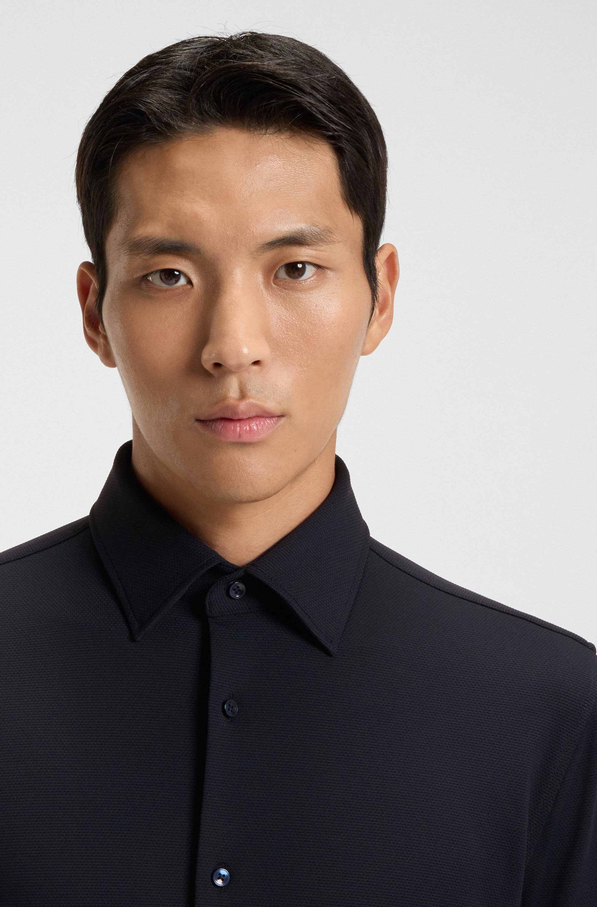 Slim-fit shirt in structured performance-stretch jersey