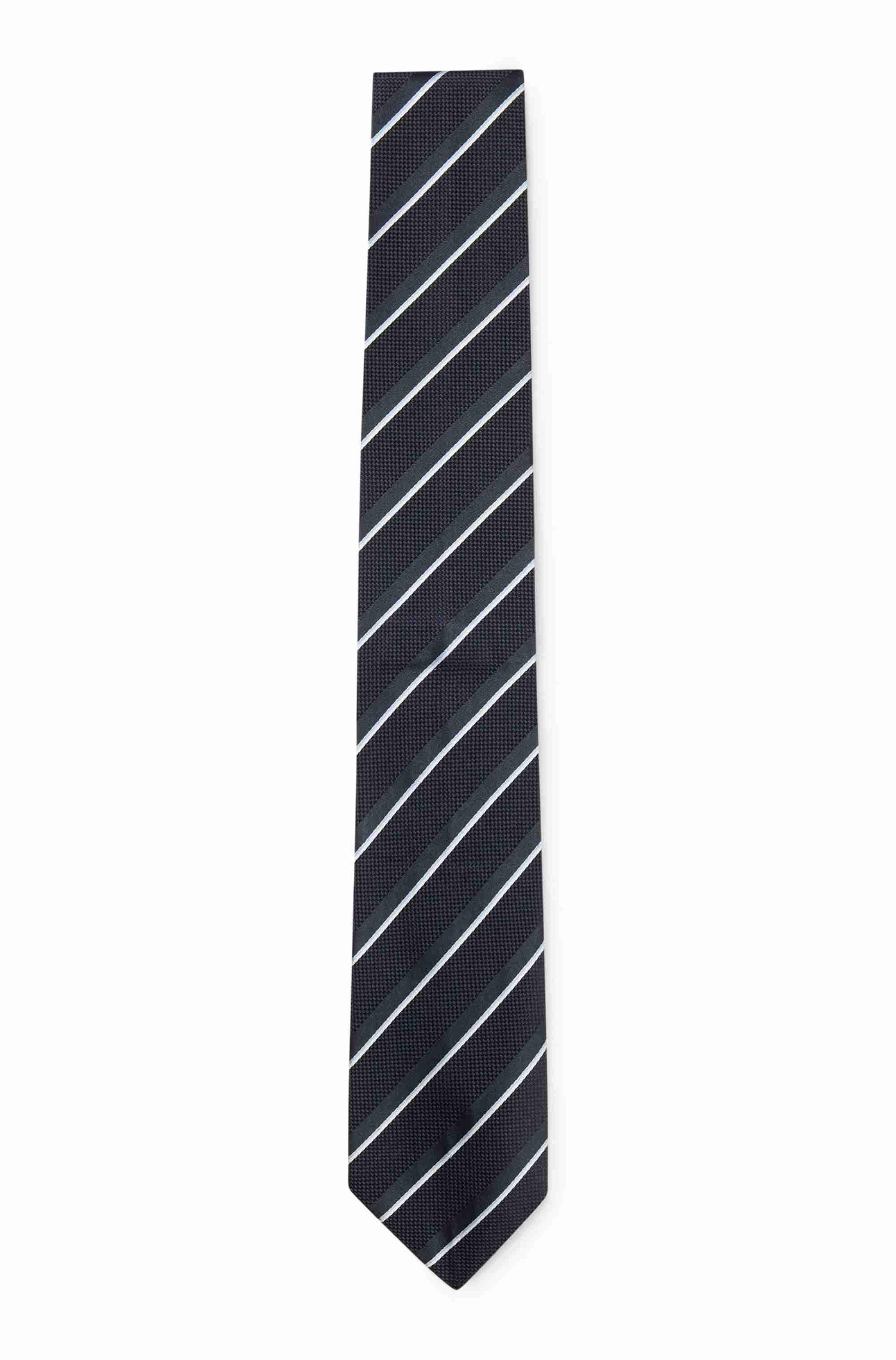 Silk tie with diagonal stripes