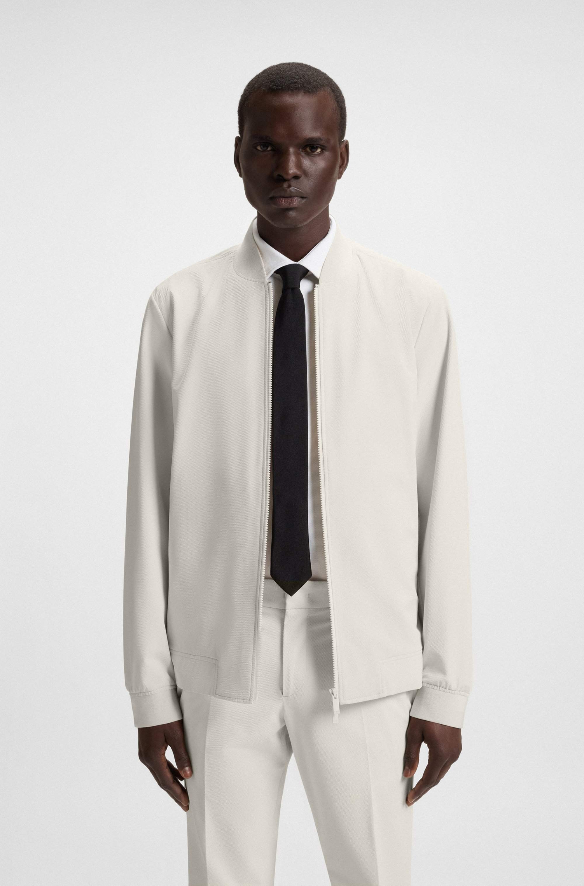 Water-repellent jacket in performance-stretch fabric