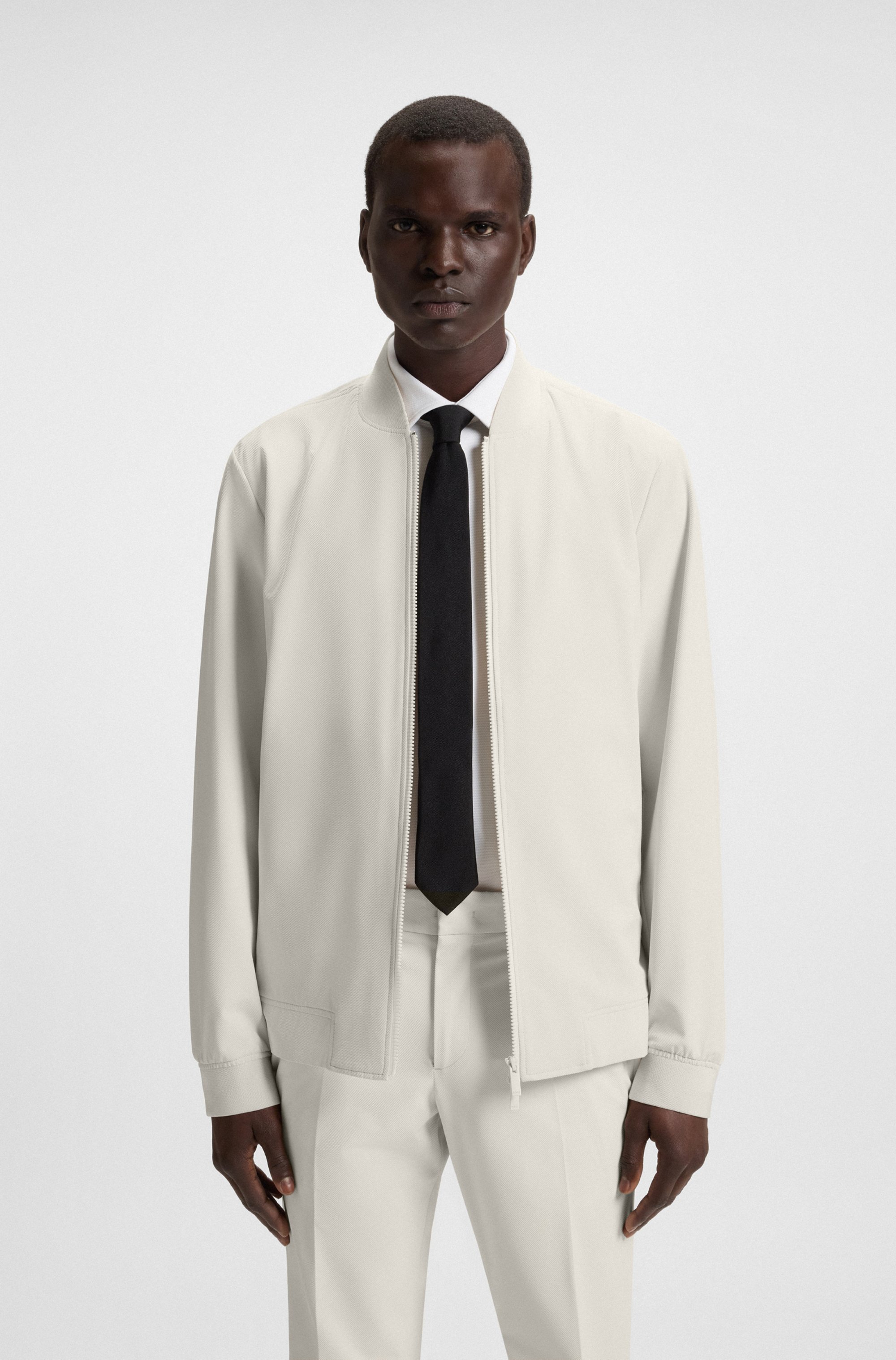 Water-repellent jacket in performance-stretch fabric