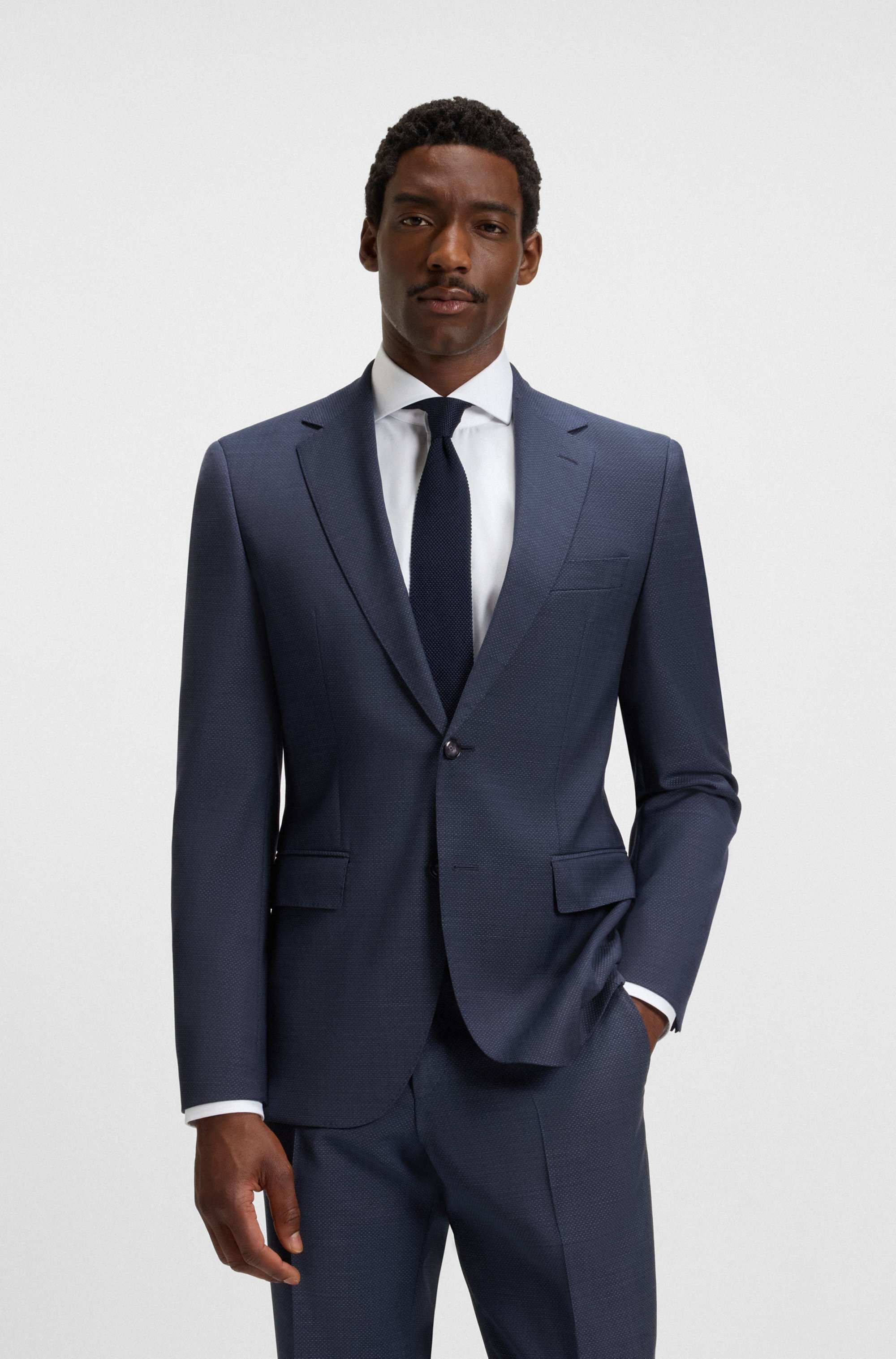 Regular-fit suit in micro-patterned virgin wool