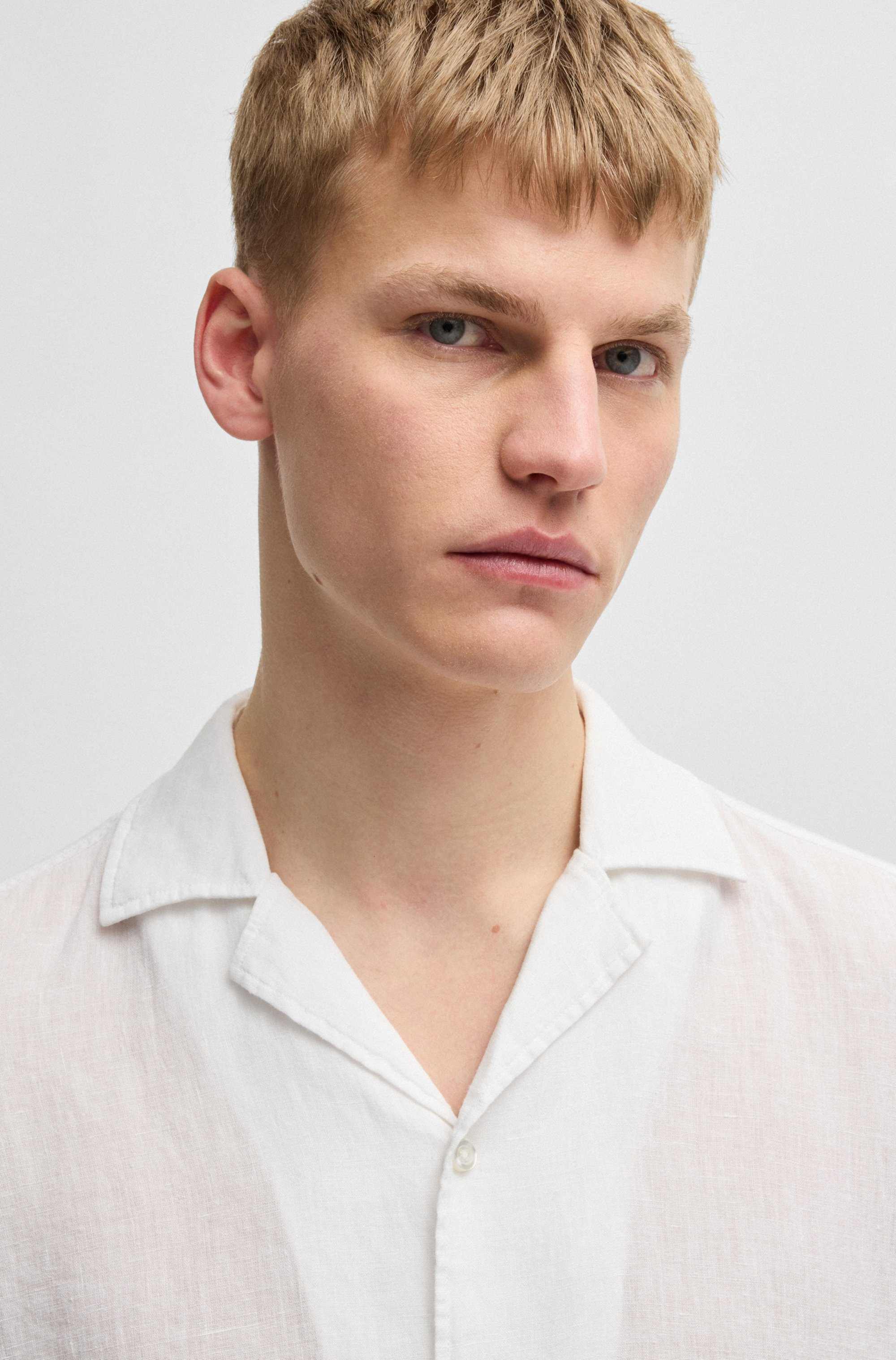 Regular-fit shirt in linen