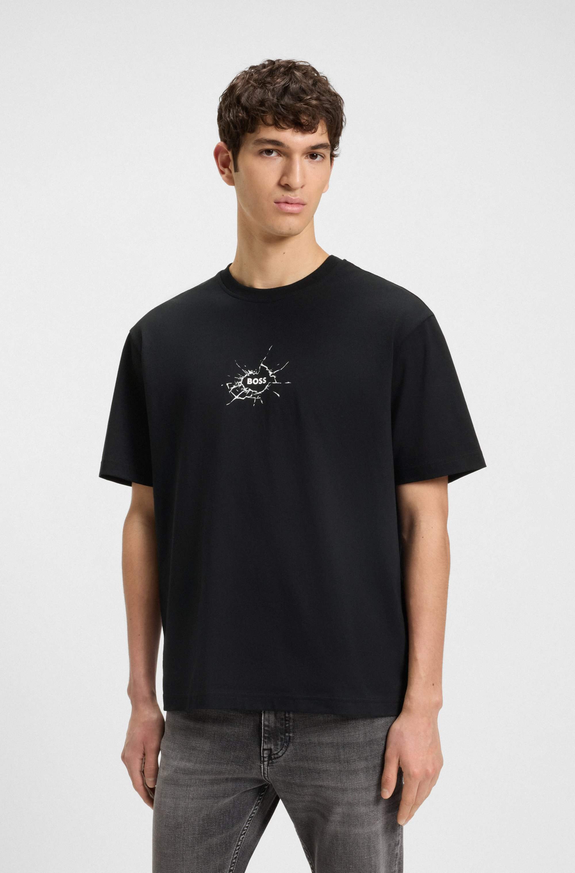 Relaxed-fit T-shirt in cotton with logo artwork