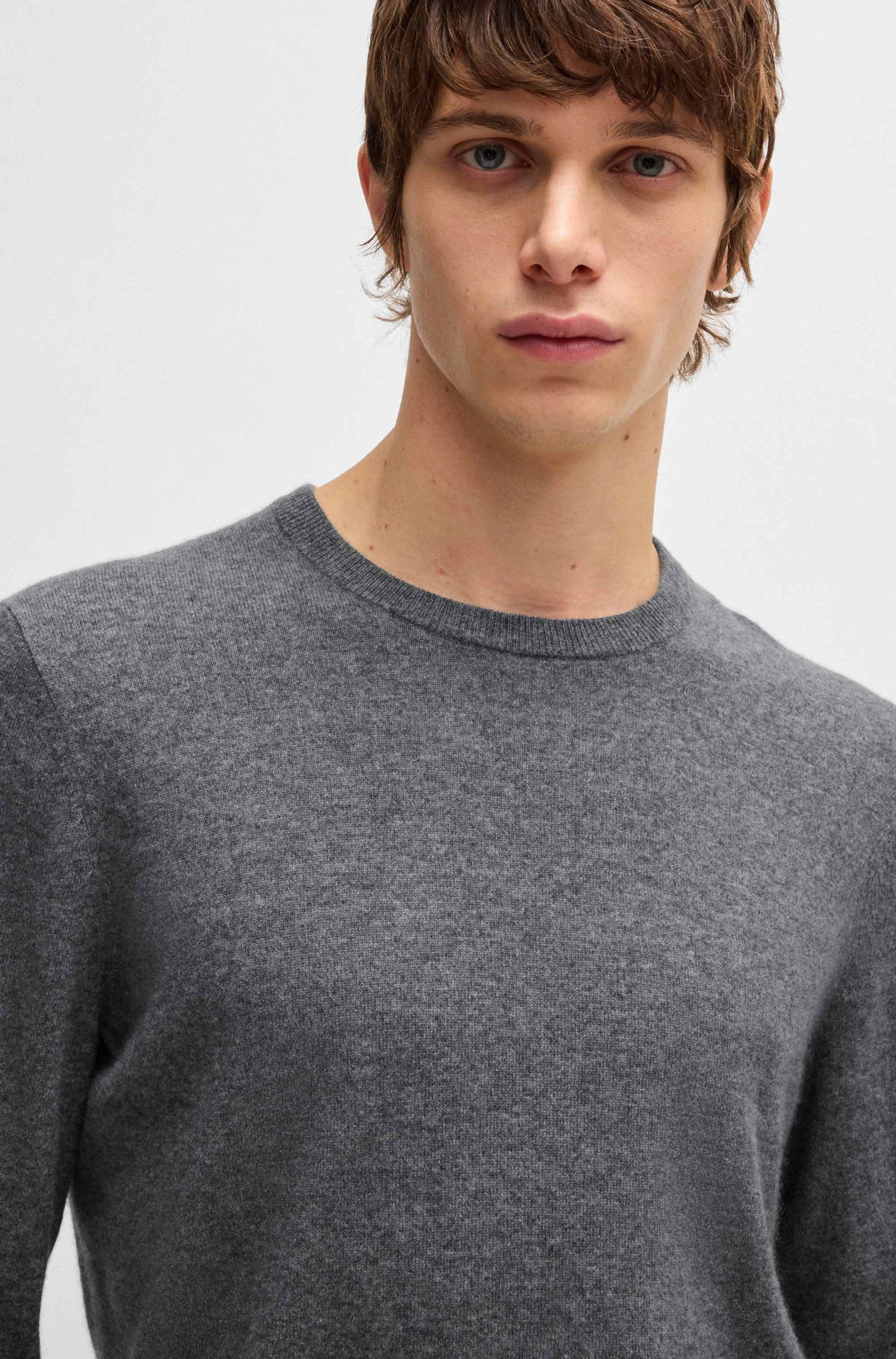 Regular-fit sweater in pure cashmere