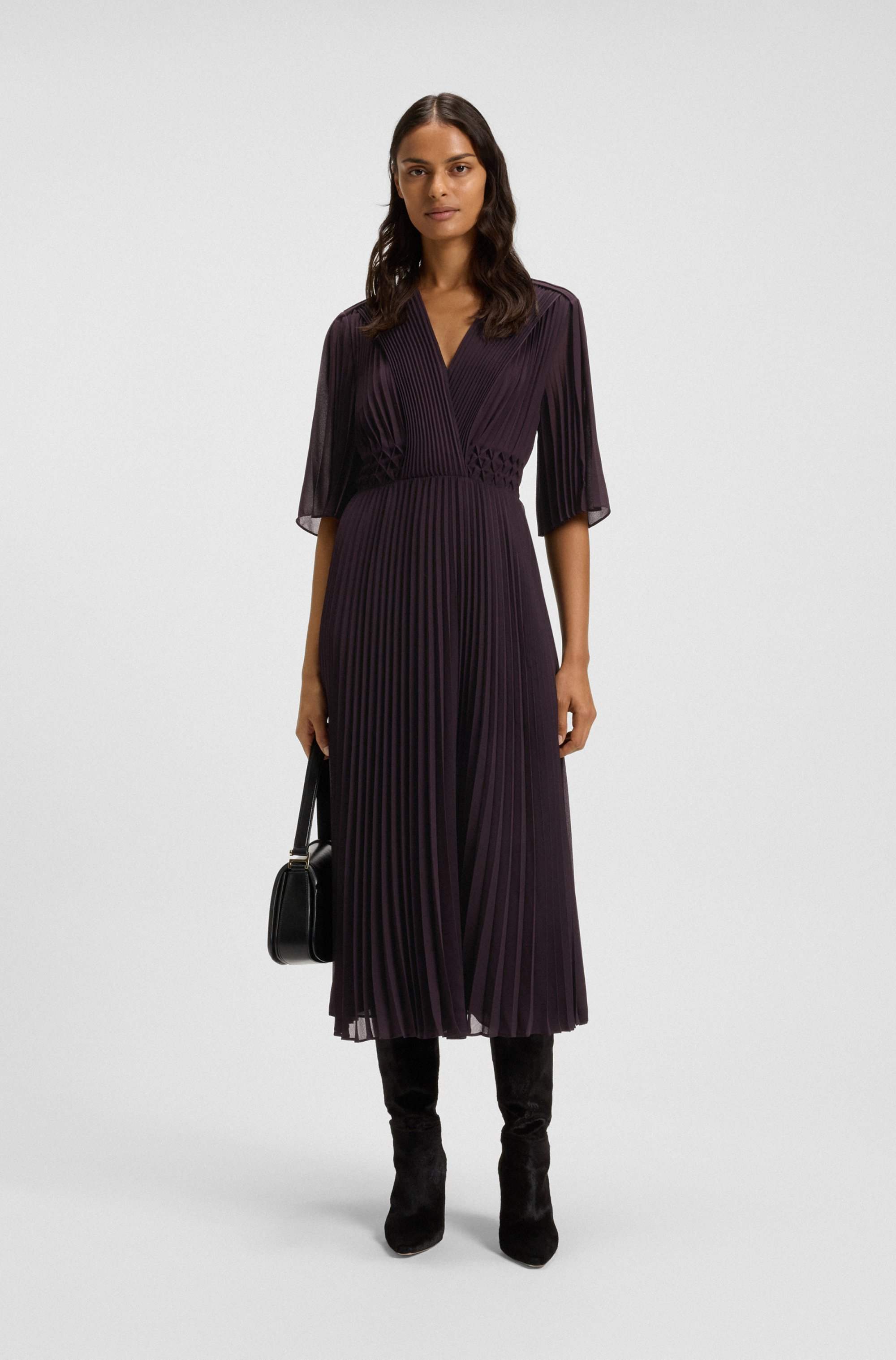 Plissé dress with waistband smocking