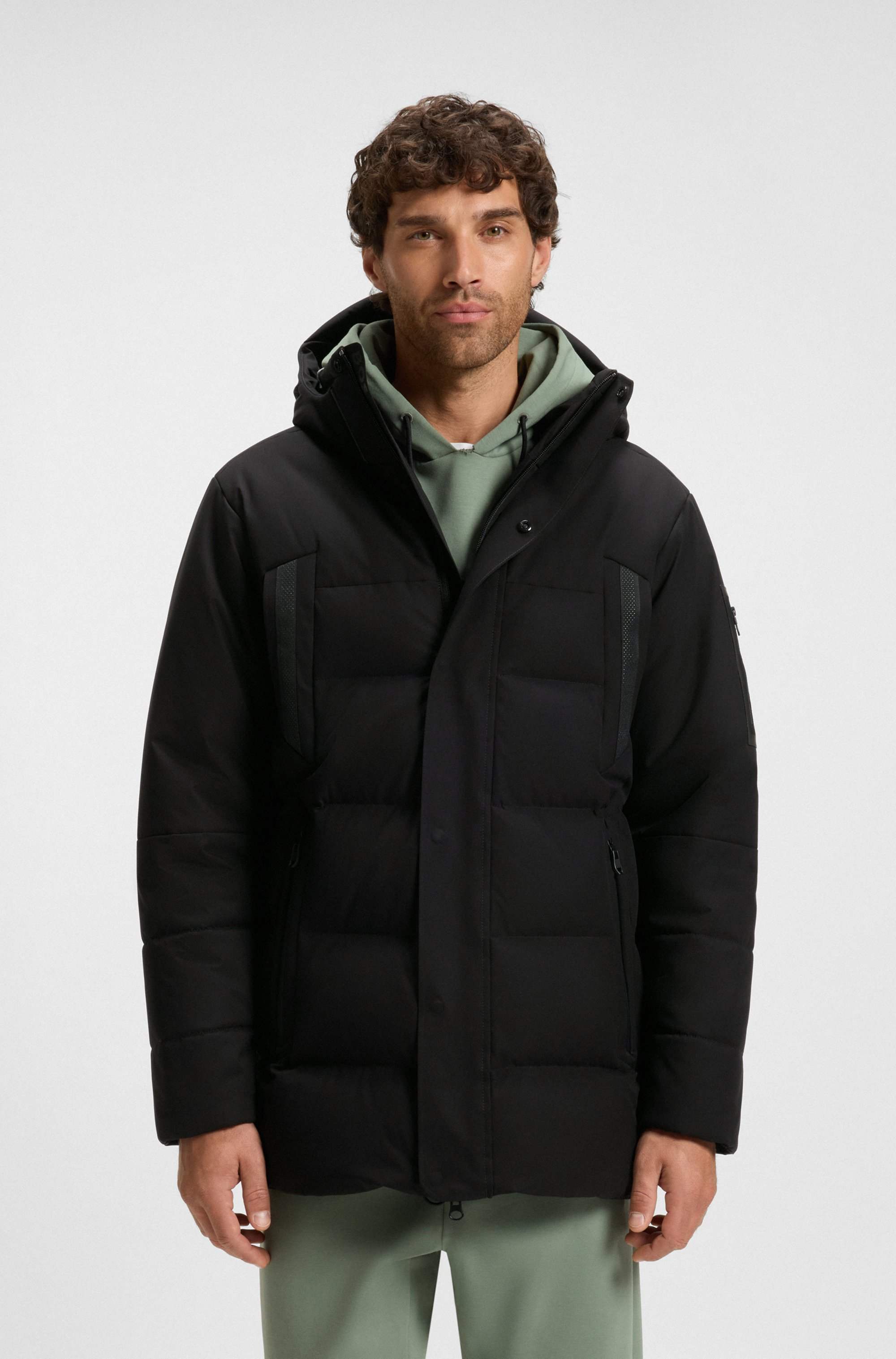 Water-repellent parka jacket with down filling