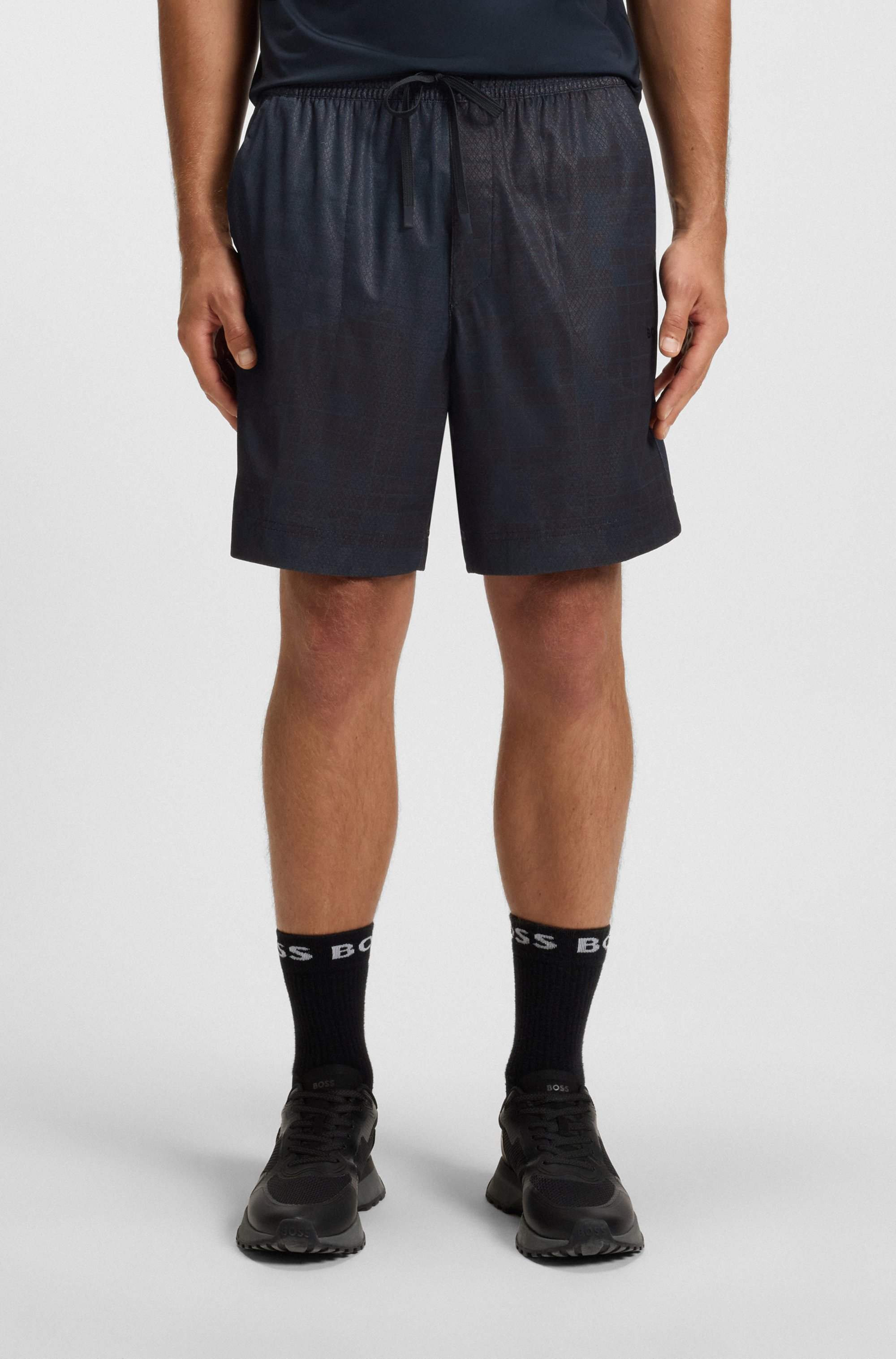 Active shorts with all-over print