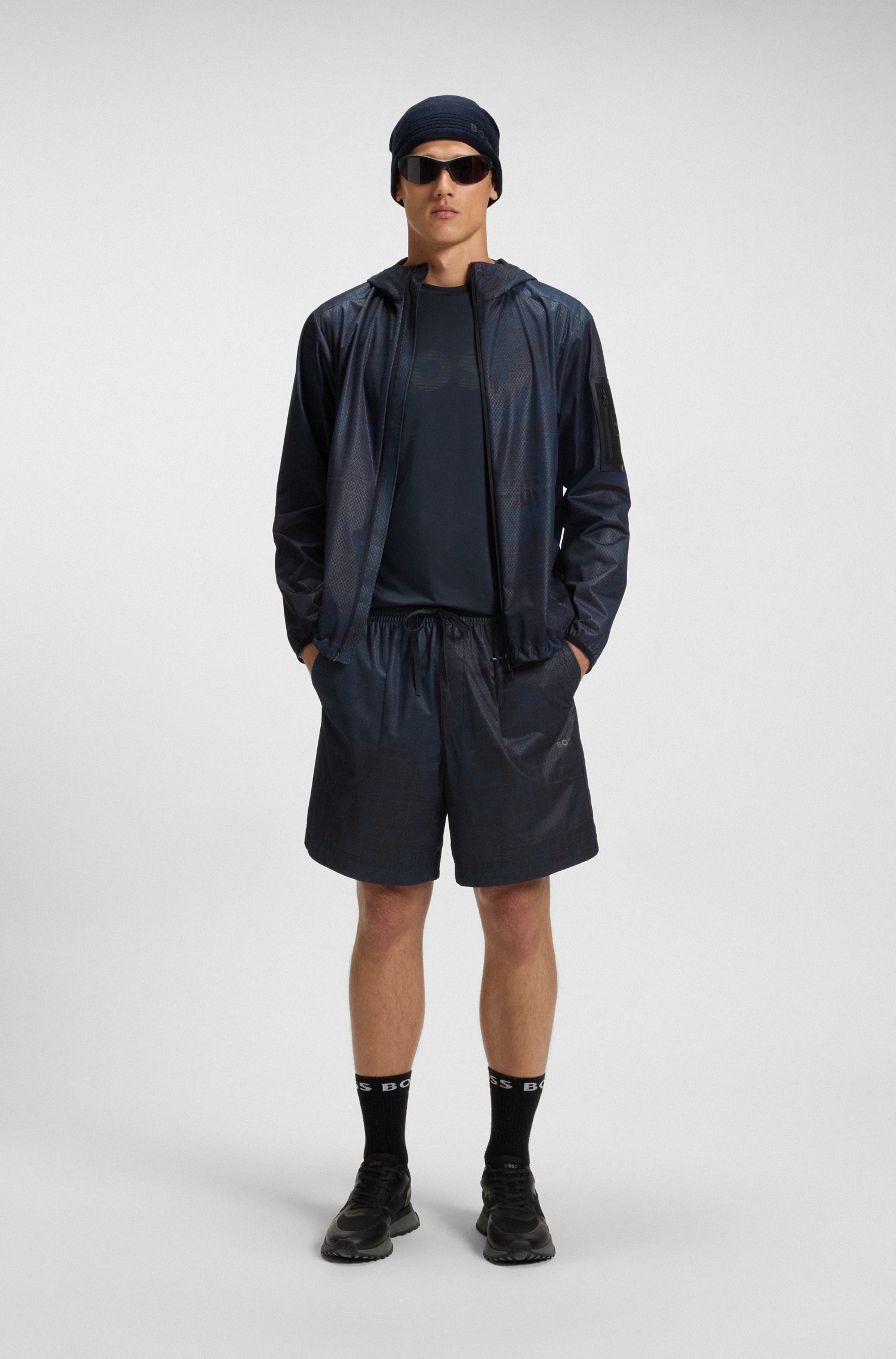 Active shorts with all-over print