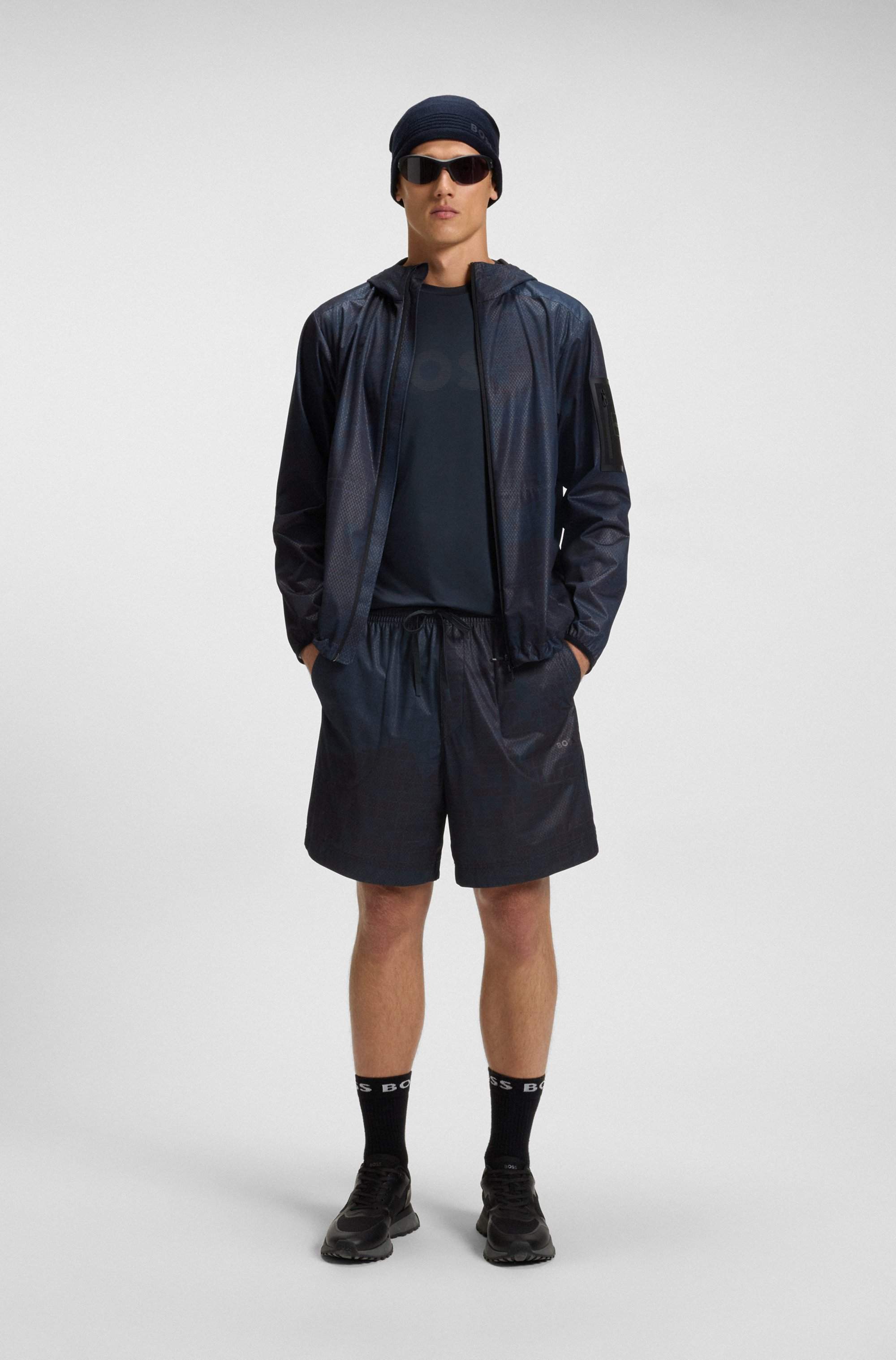 Active shorts with all-over print