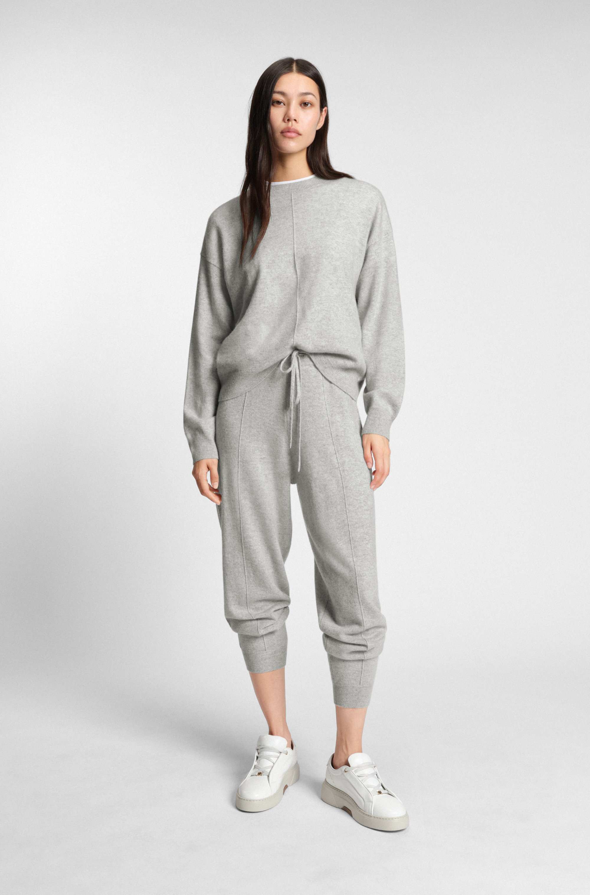 Cuffed tracksuit bottoms in cashmere