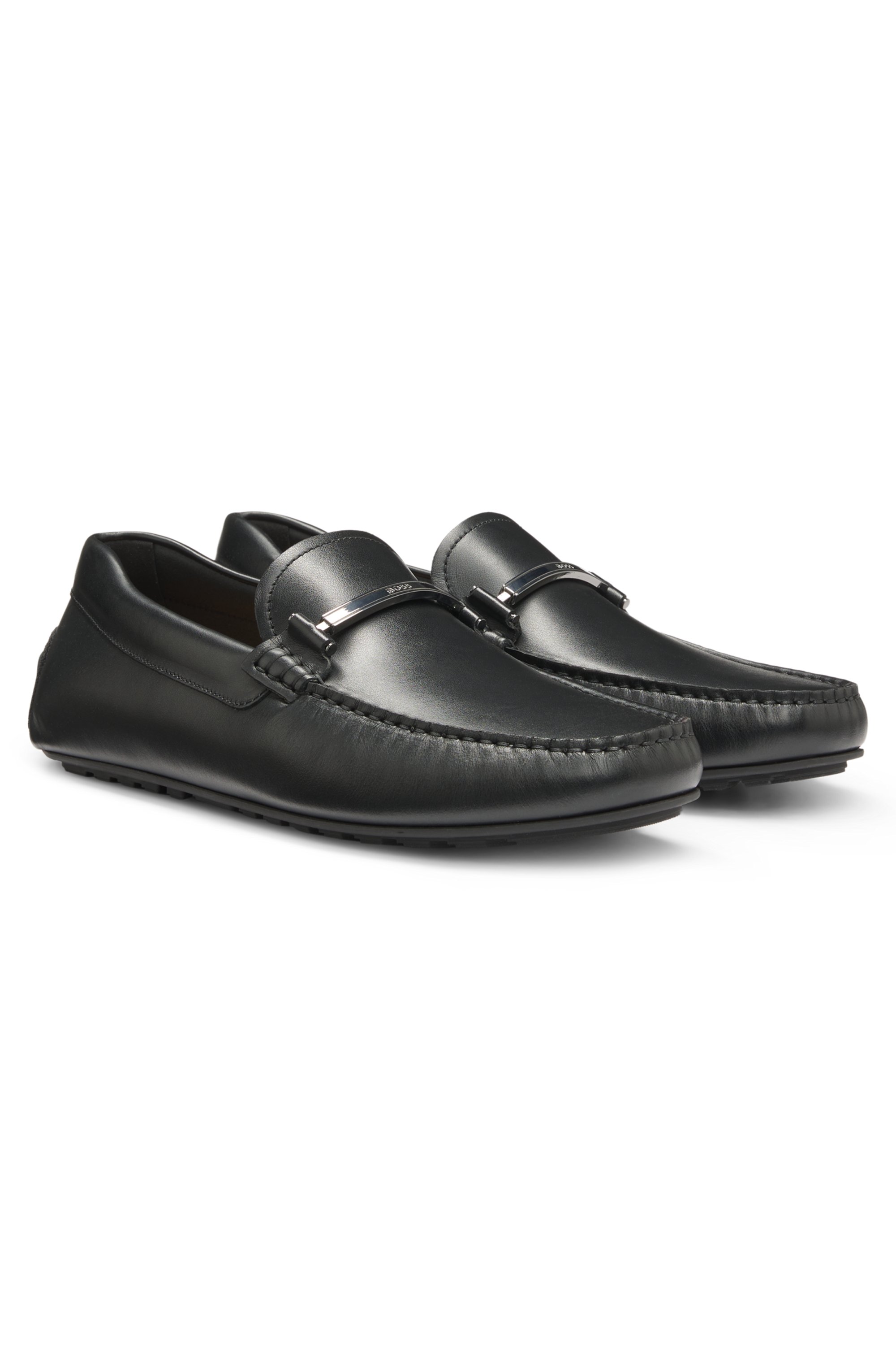 Nappa-leather driver shoes with branded hardware