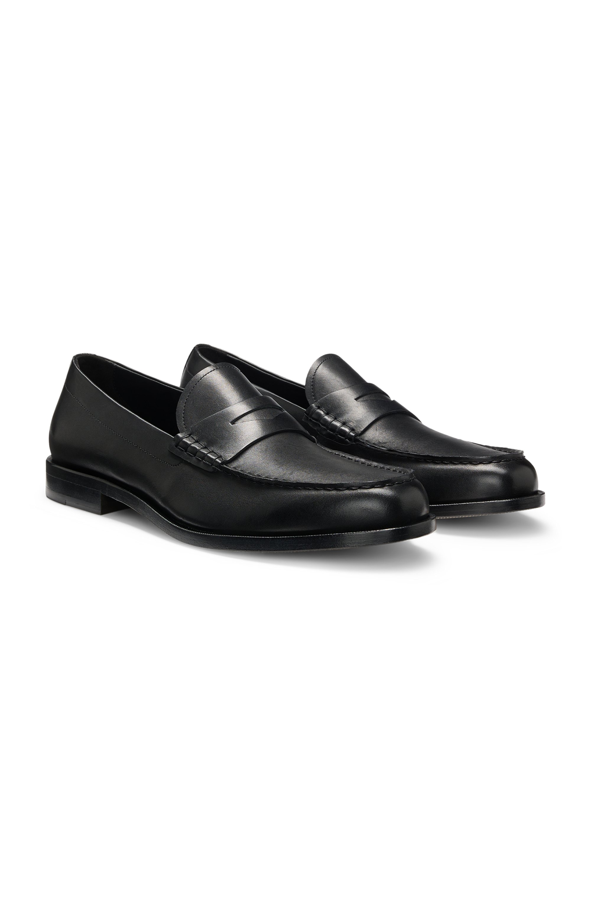 Loafers in smooth leather with penny trim