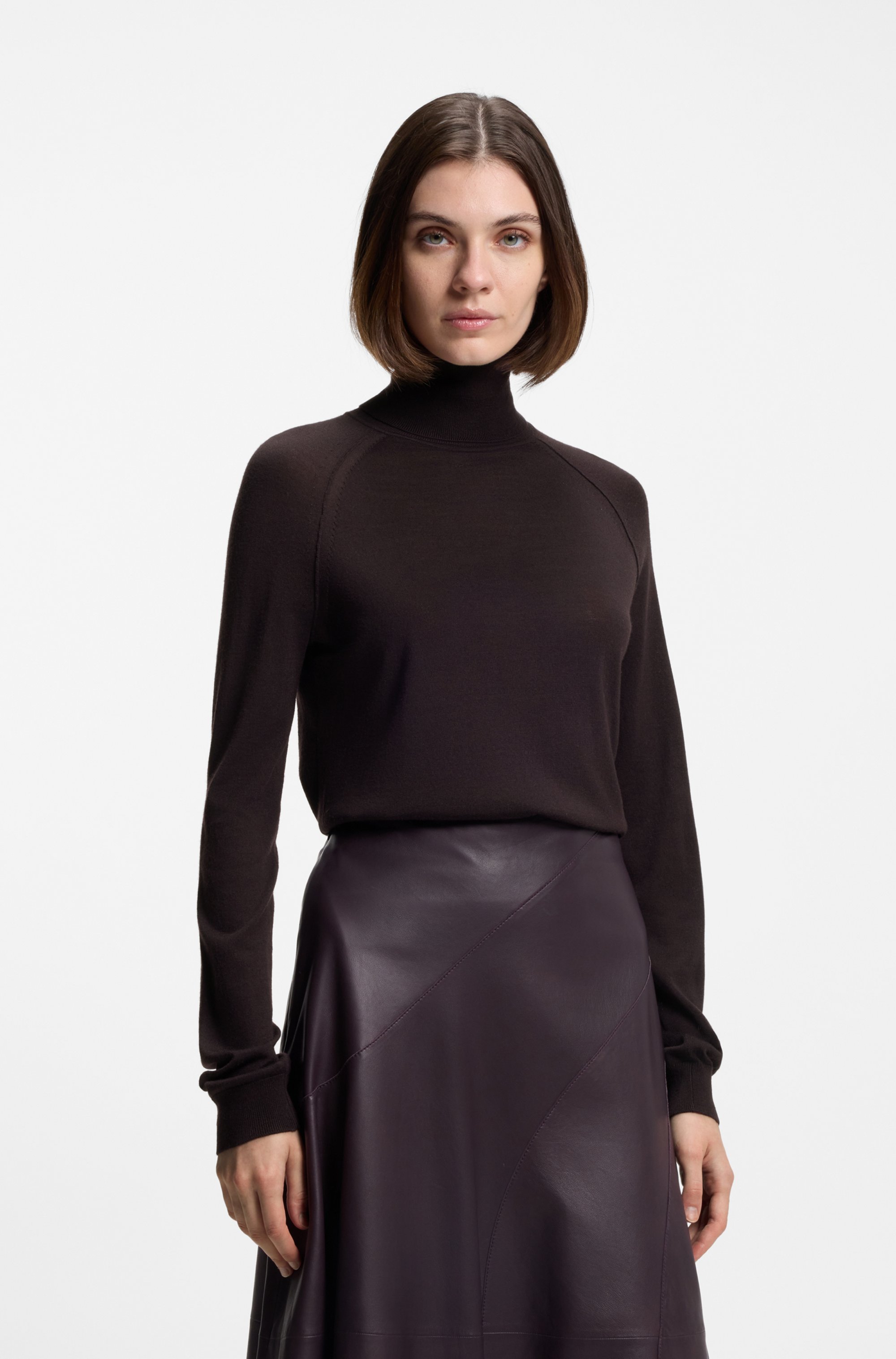 Rollneck sweater in merino wool