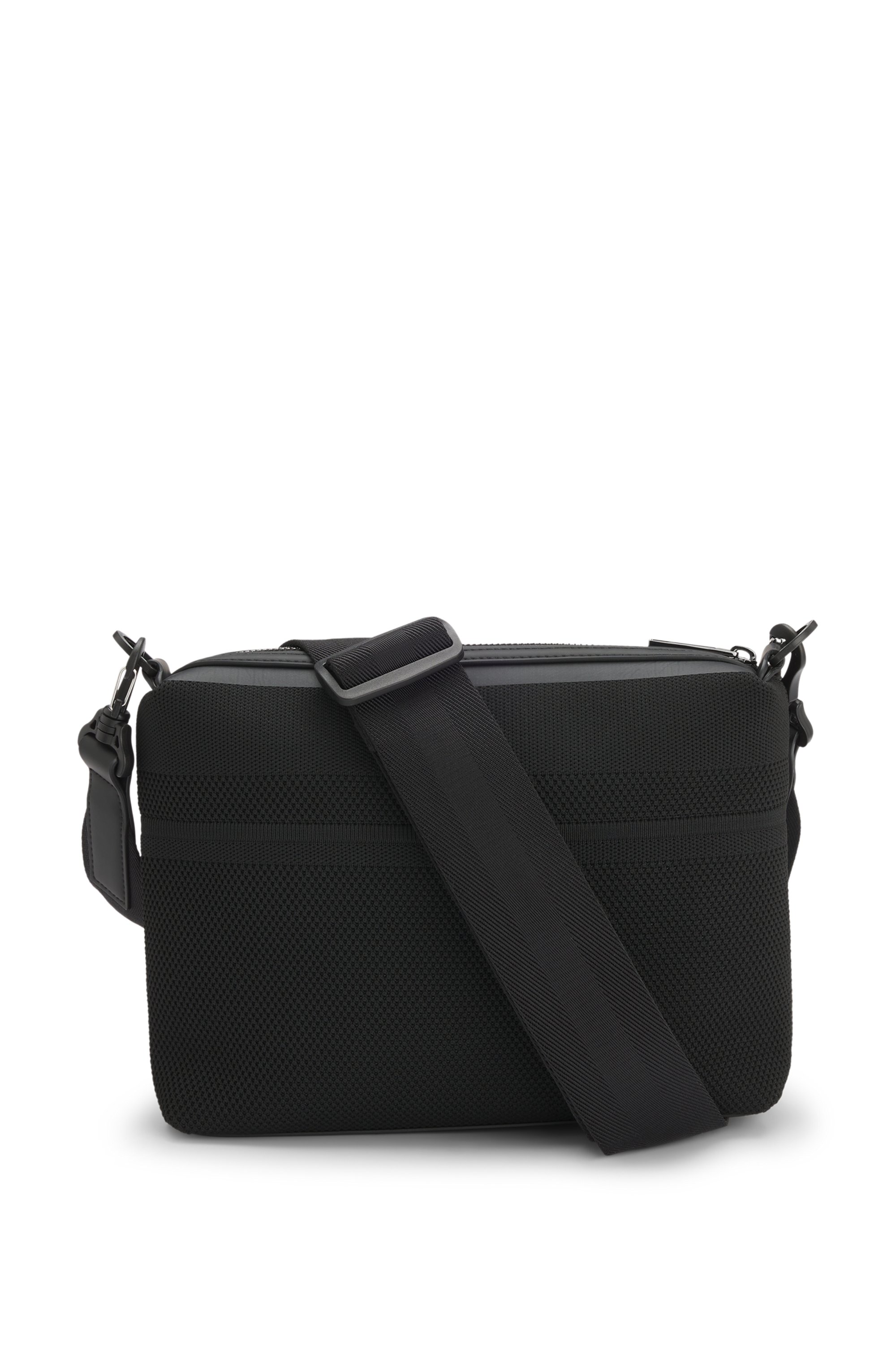 Crossbody bag with knitted structure