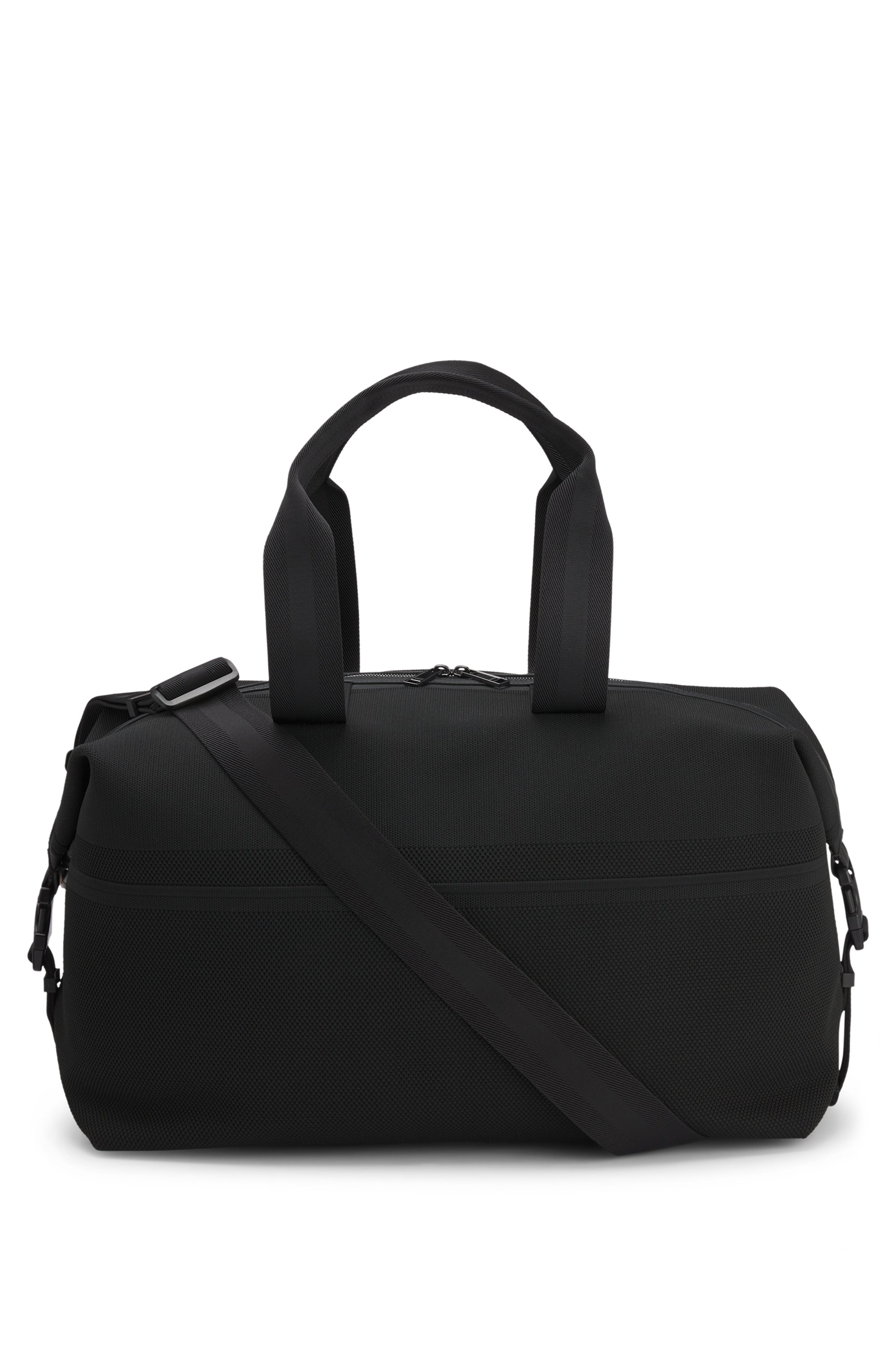 Holdall with mixed structures