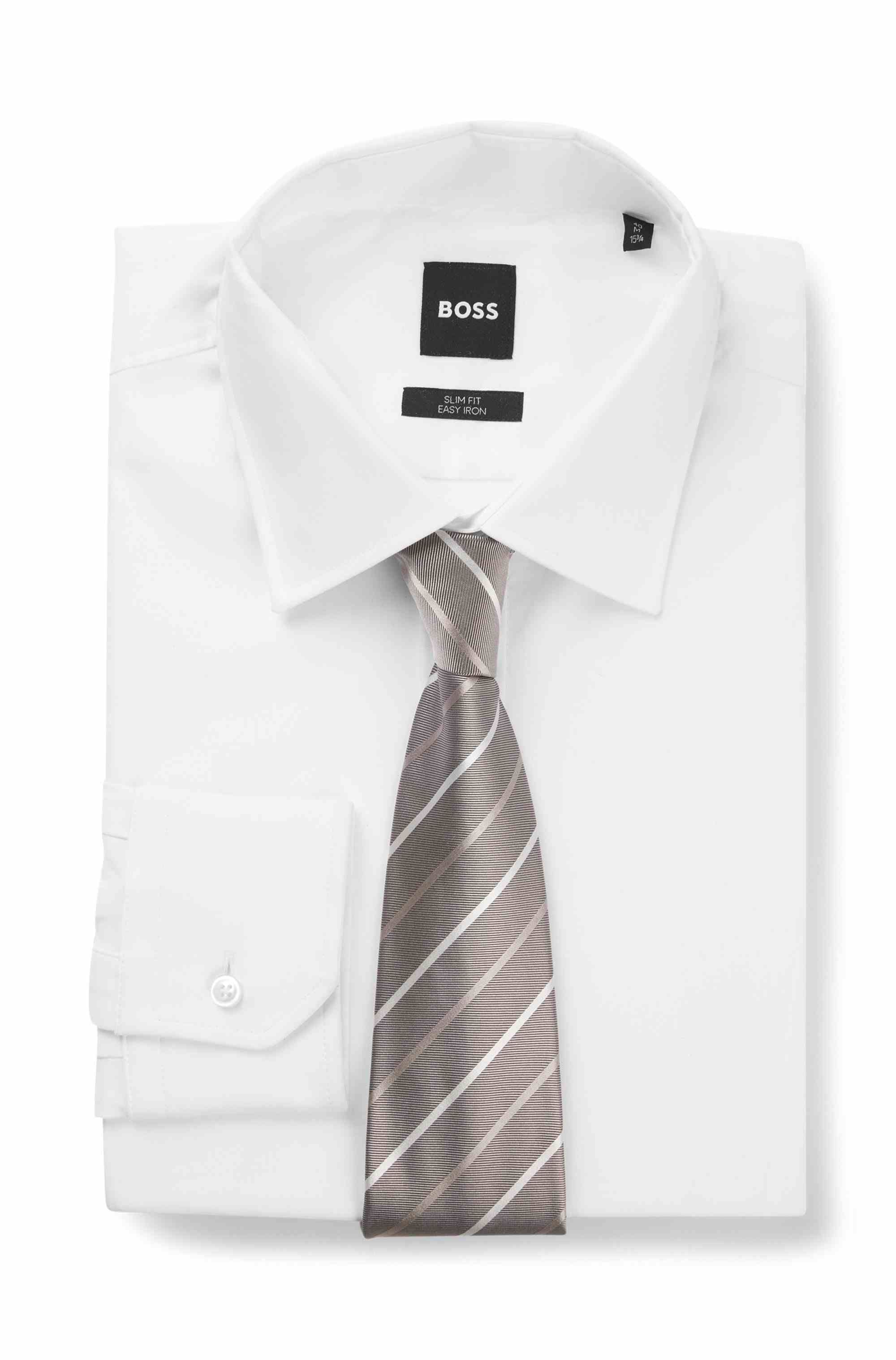 Tie with diagonal stripe in silk blend