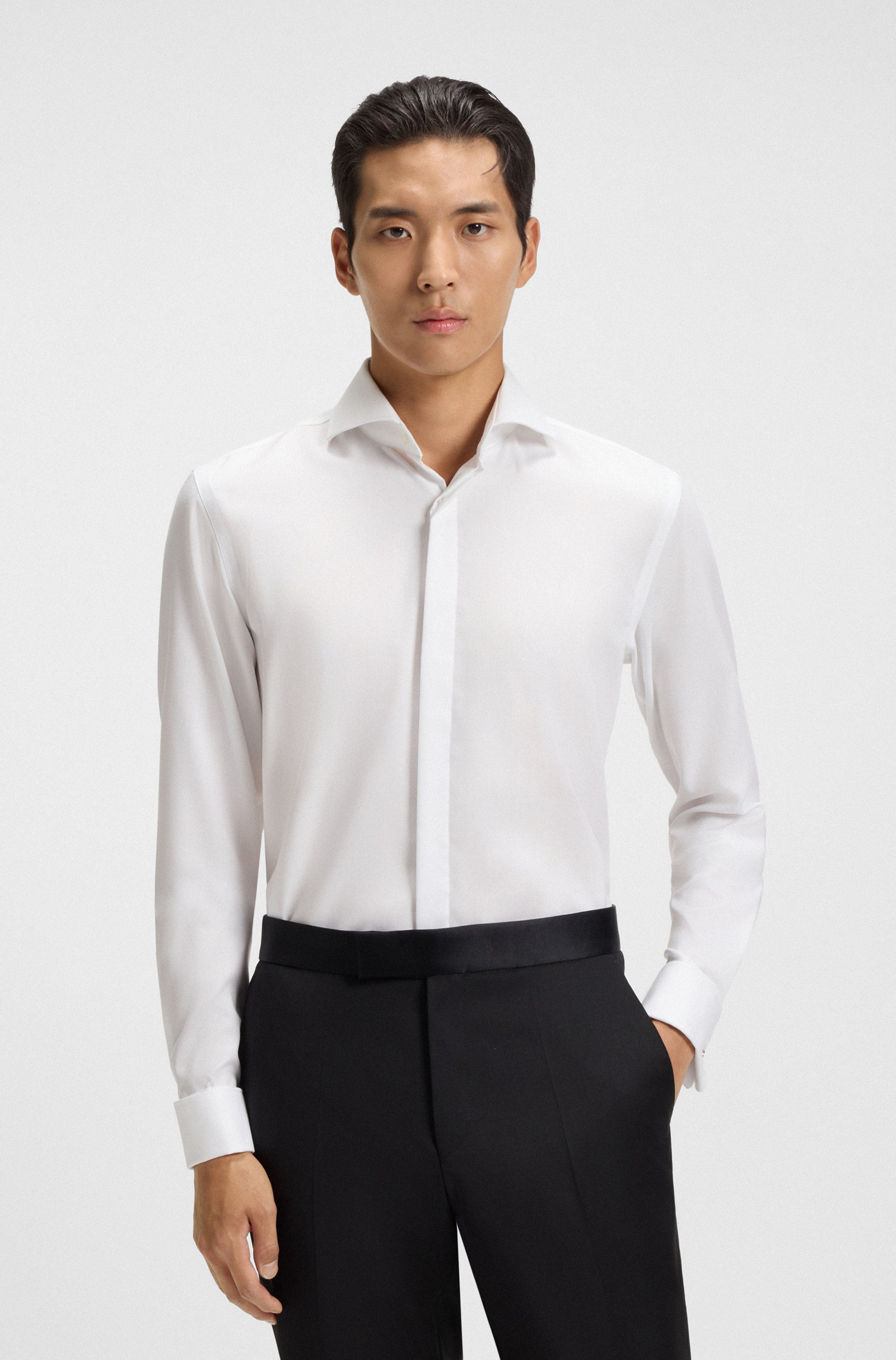 Slim-fit shirt in wrinkle-resistant Oxford cotton