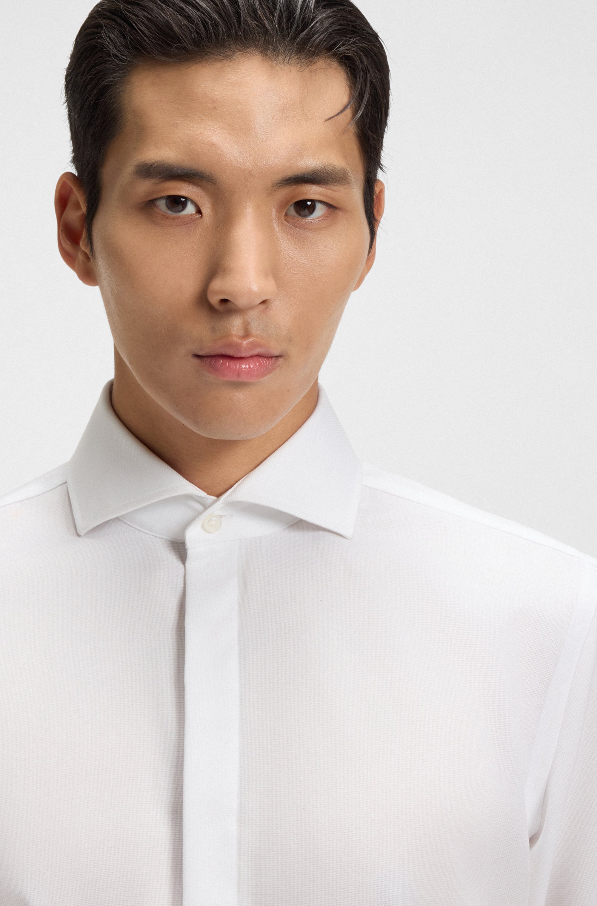 Slim-fit shirt in wrinkle-resistant Oxford cotton