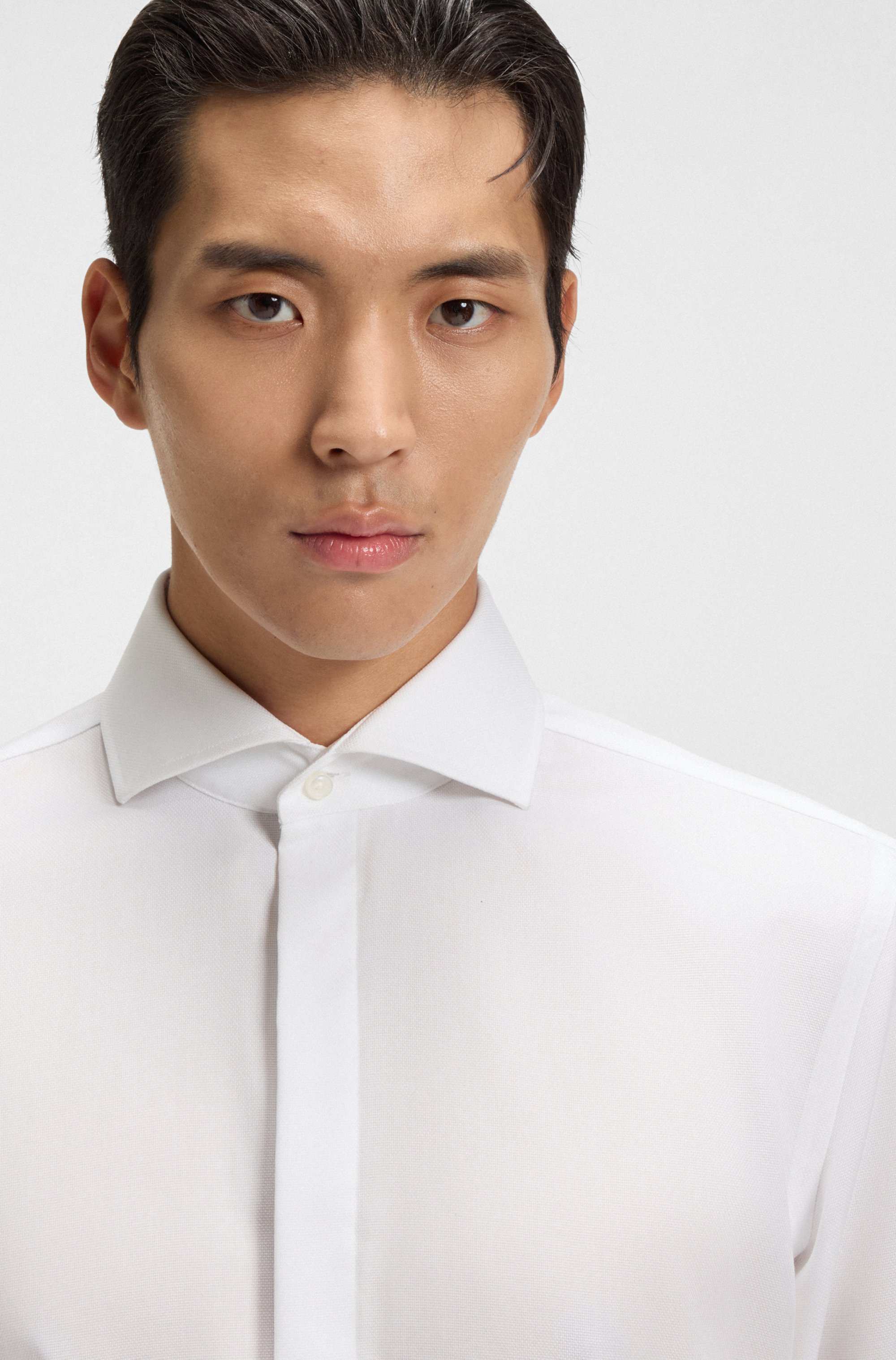 Slim-fit shirt in wrinkle-resistant Oxford cotton