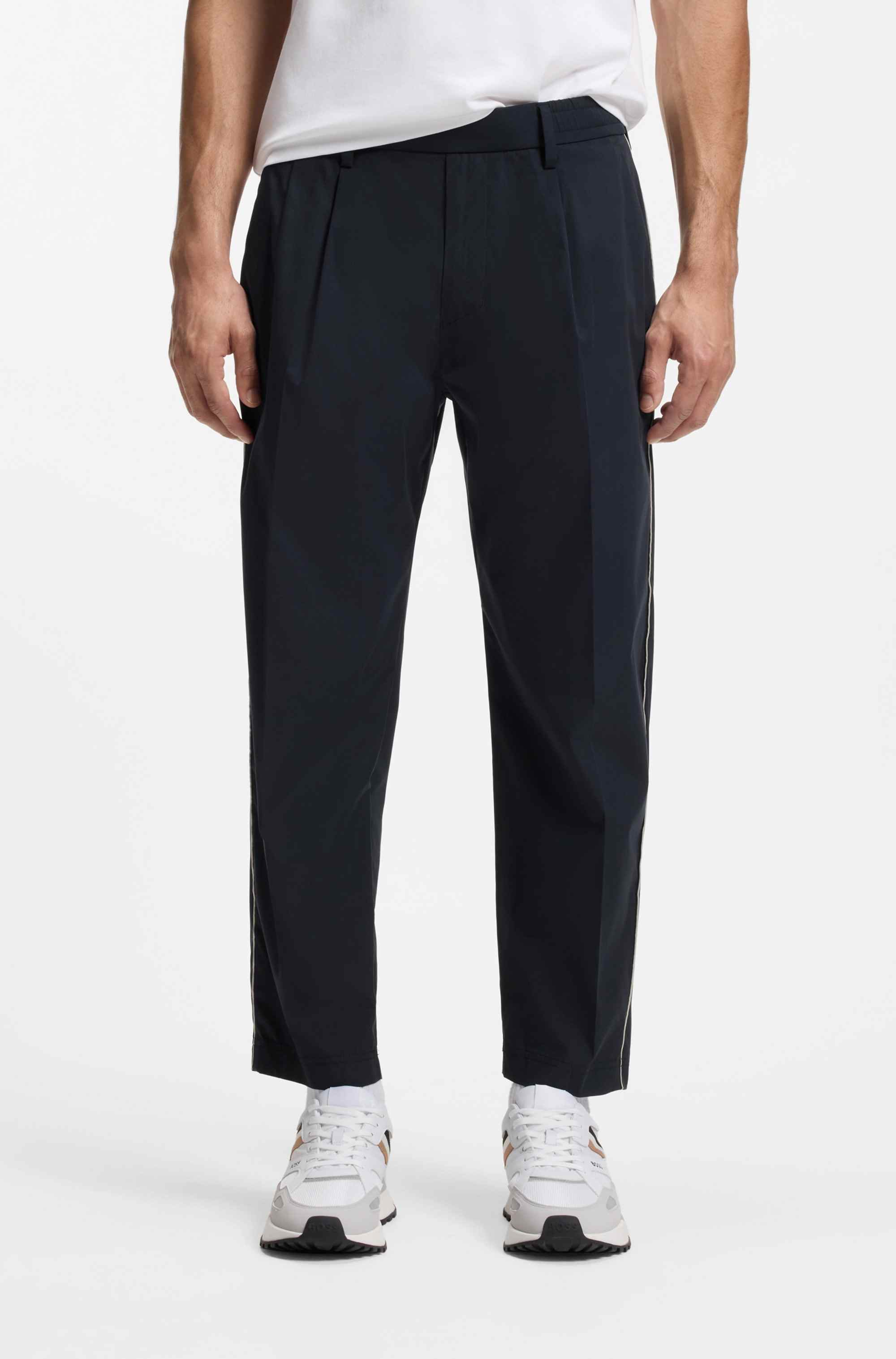 Tapered-fit trousers with water-repellent finish