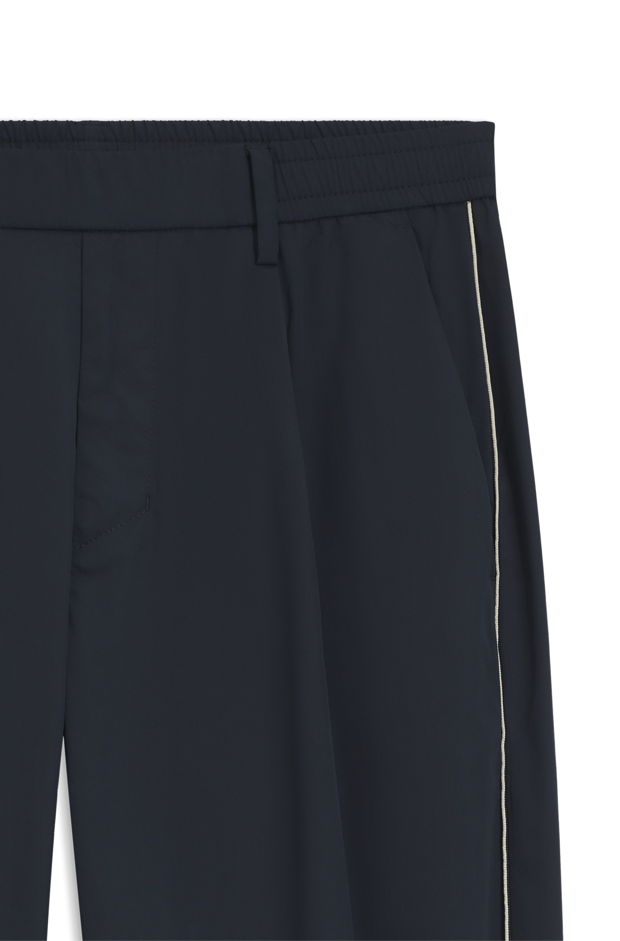 Tapered-fit trousers with water-repellent finish