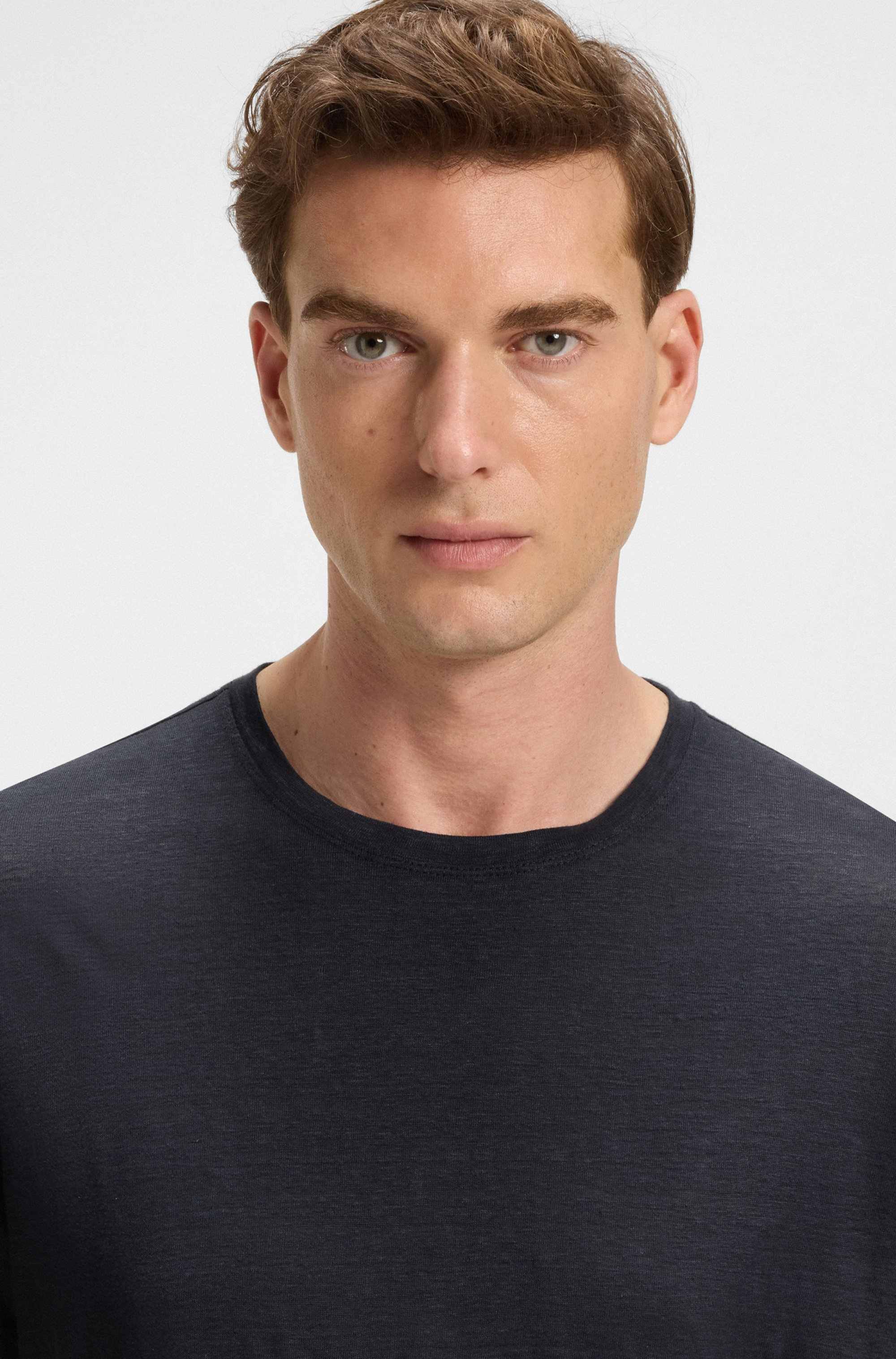 BECKHAM x BOSS T-shirt in soft linen