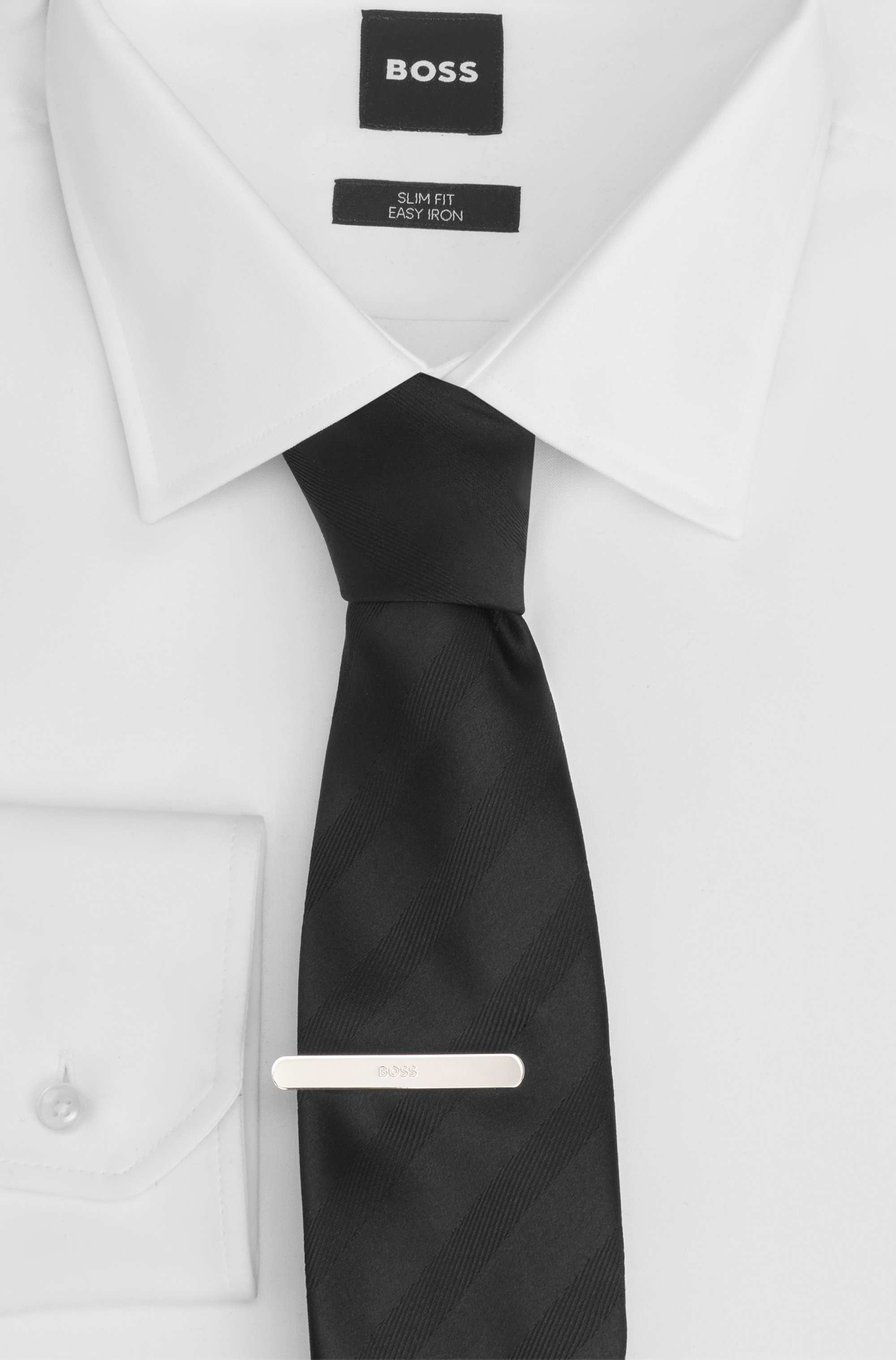 Tie clip with engraved logo